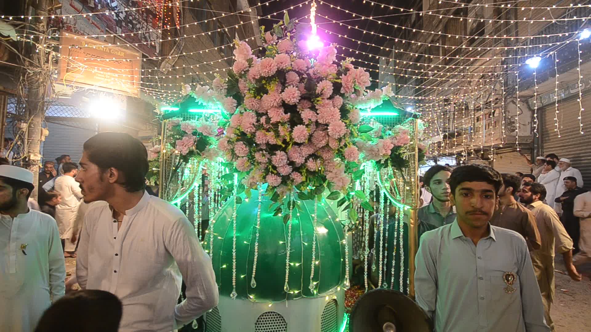 Pakistanis celebrate birthday of Prophet Muhammad