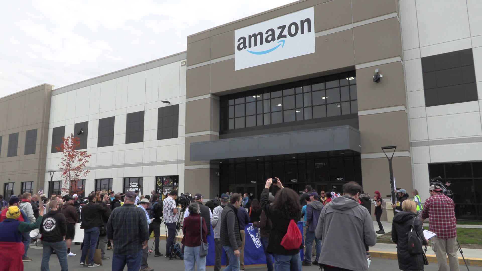 NY: Amazon Labor Union Election Rally Albany
