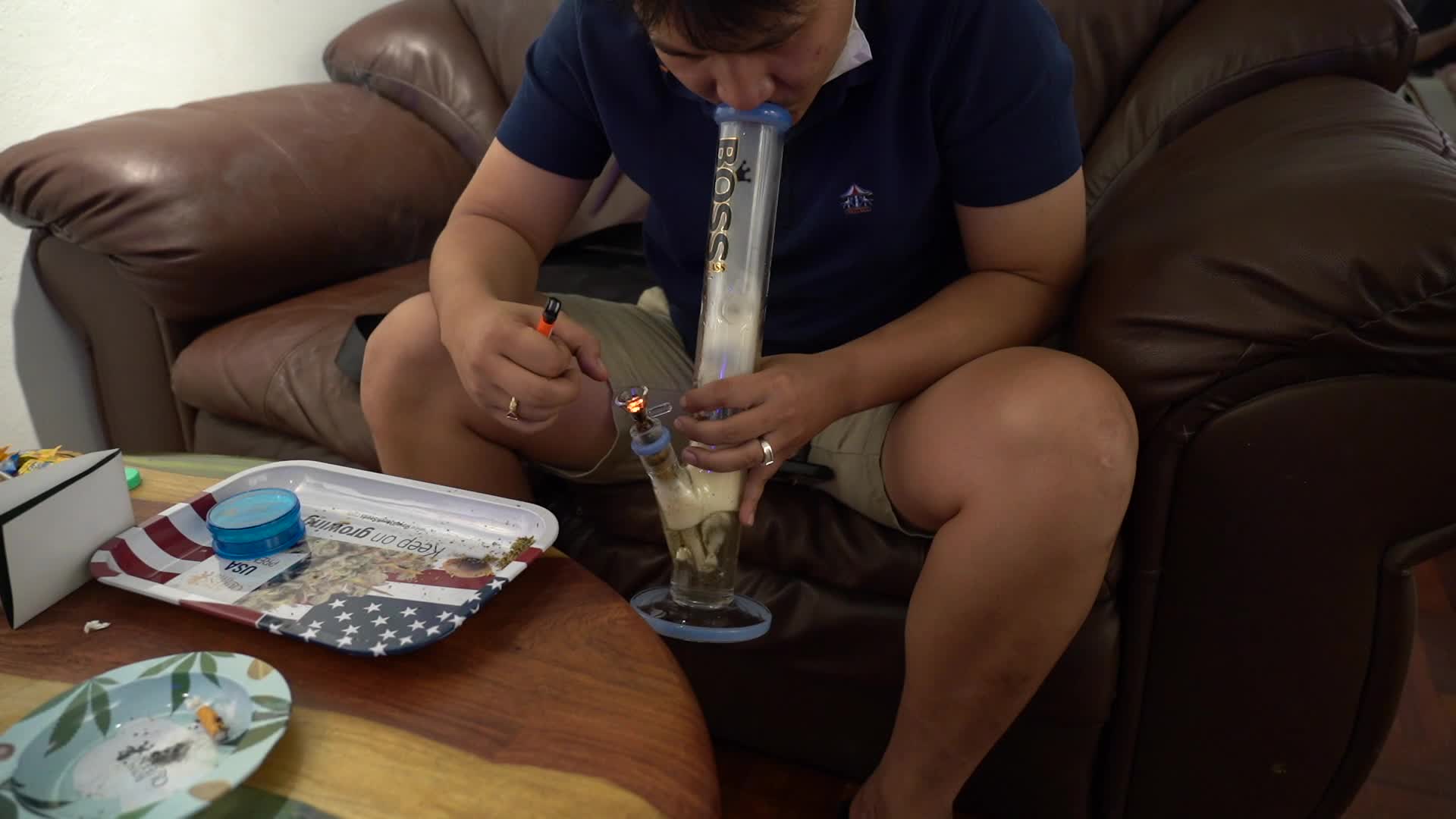 Royal Queen Seeds Open Marijuana Smoking Lounge in Bangkok.