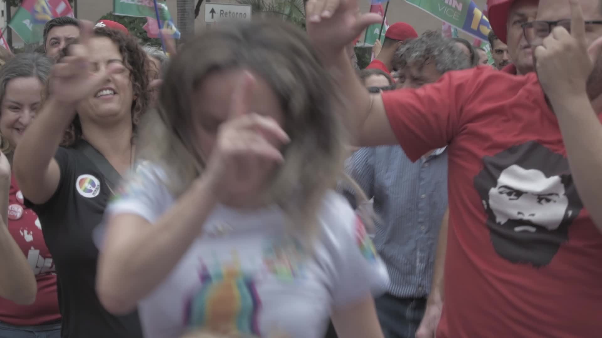 Lula da Silva leads a march during campaign in Belo Horizonte