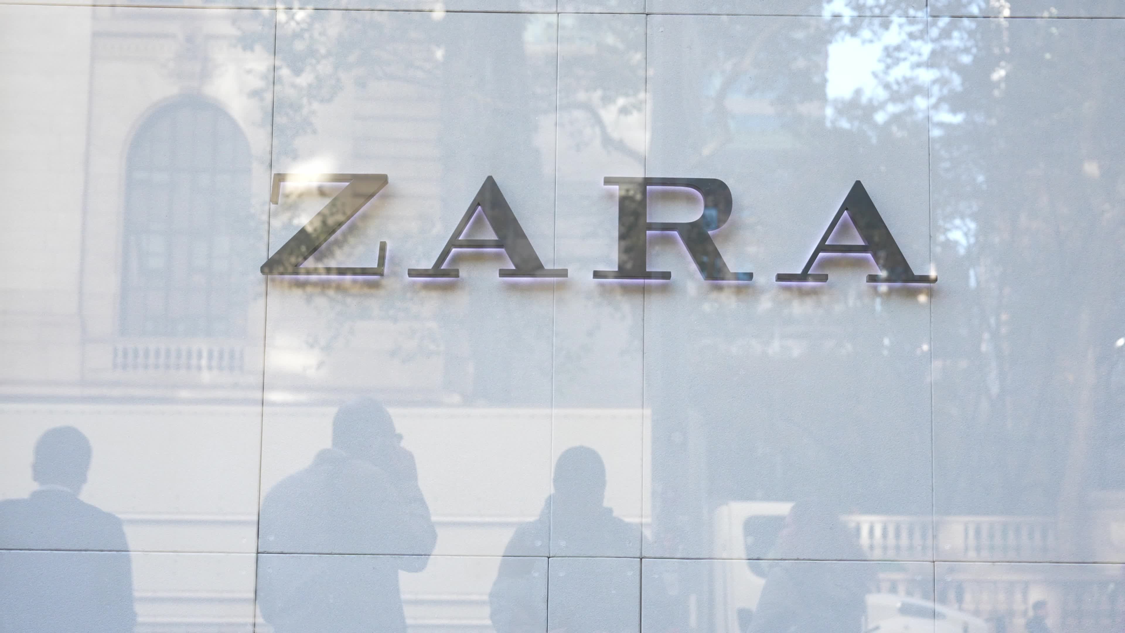 Palestinians call for Zara boycott 