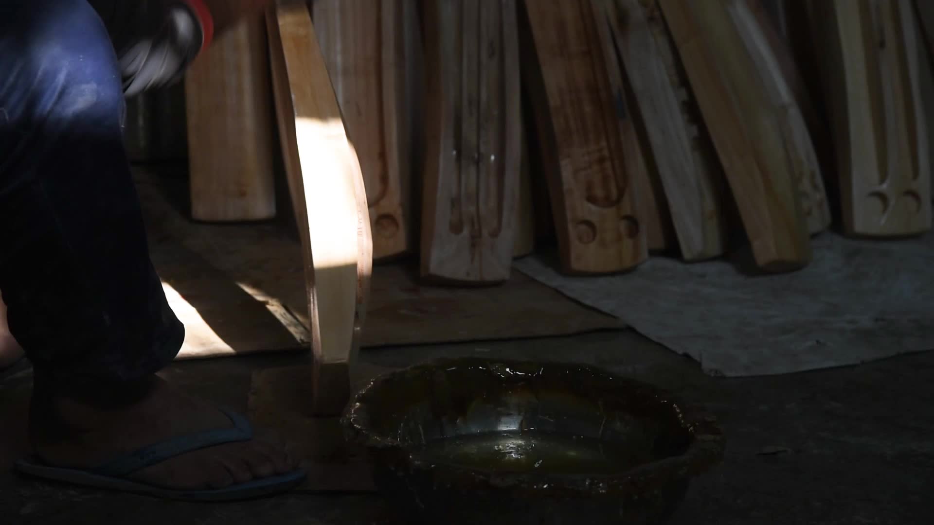 Manufacturing of Cricket bats in Kashmir, India.