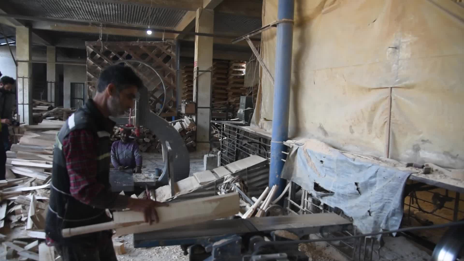 Manufacturing of Cricket bats in Kashmir, India.