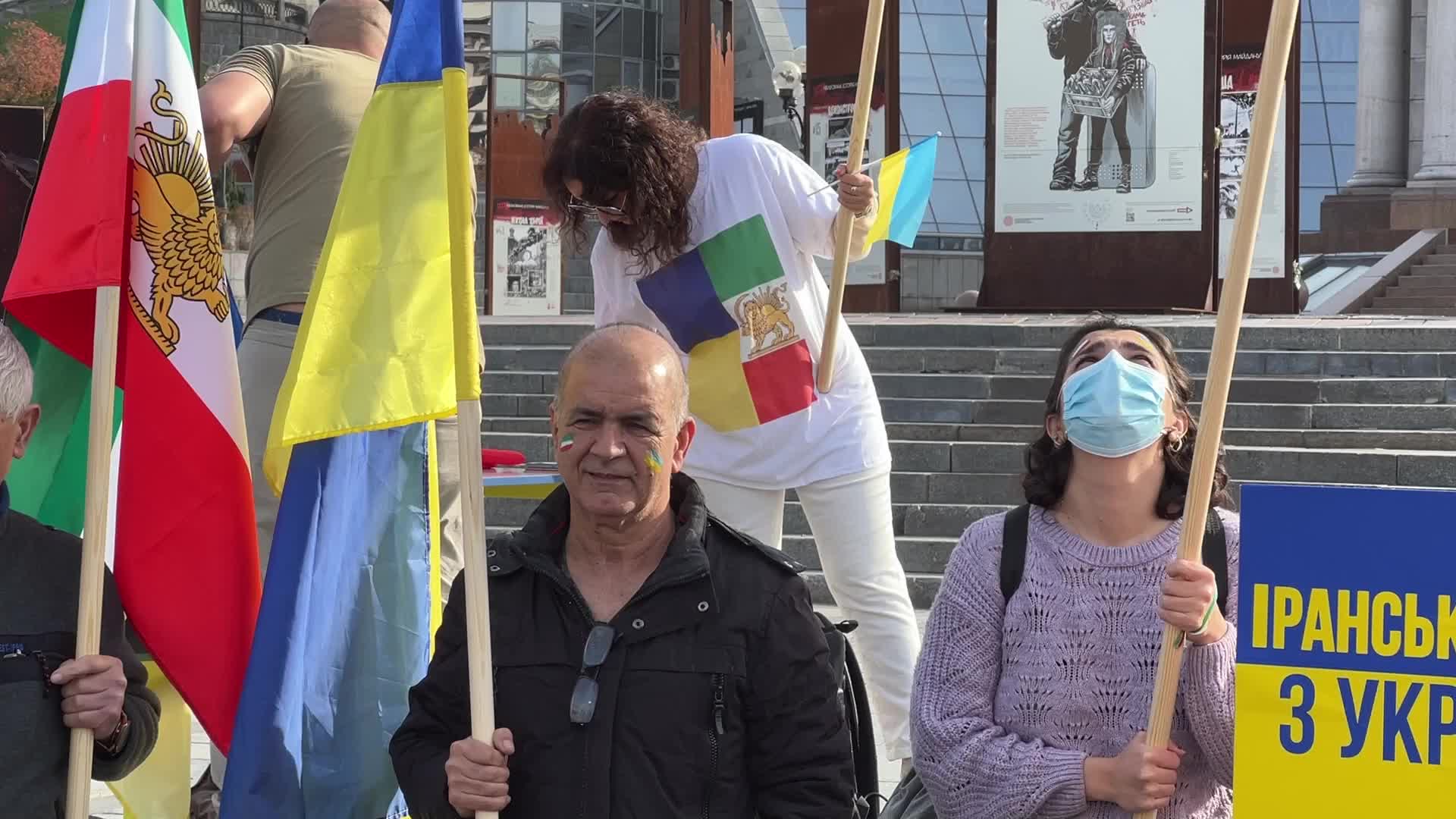 The Iranian Diaspora protests against the Iranian military support of Russia 