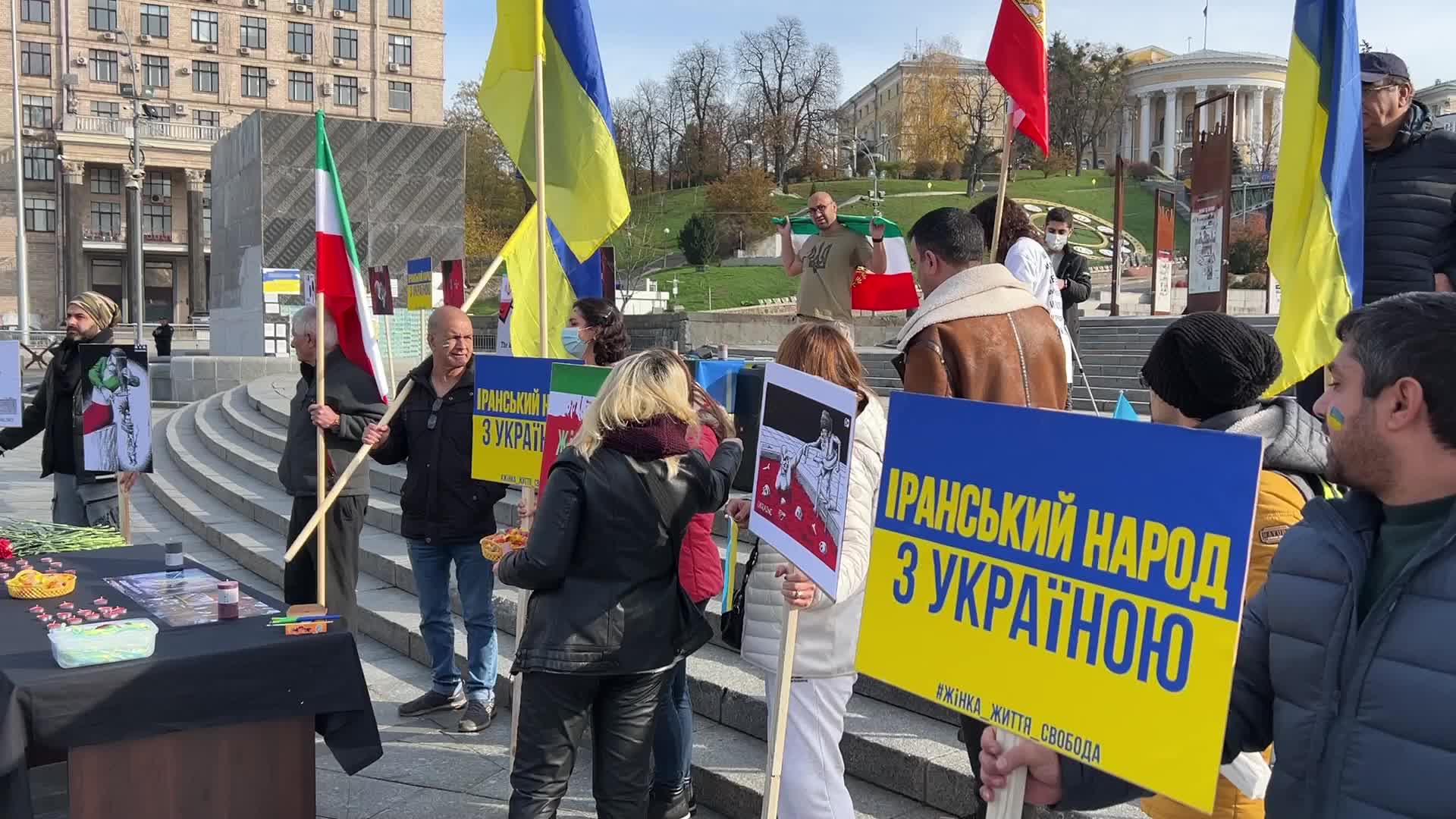 The Iranian Diaspora protests against the Iranian military support of Russia 