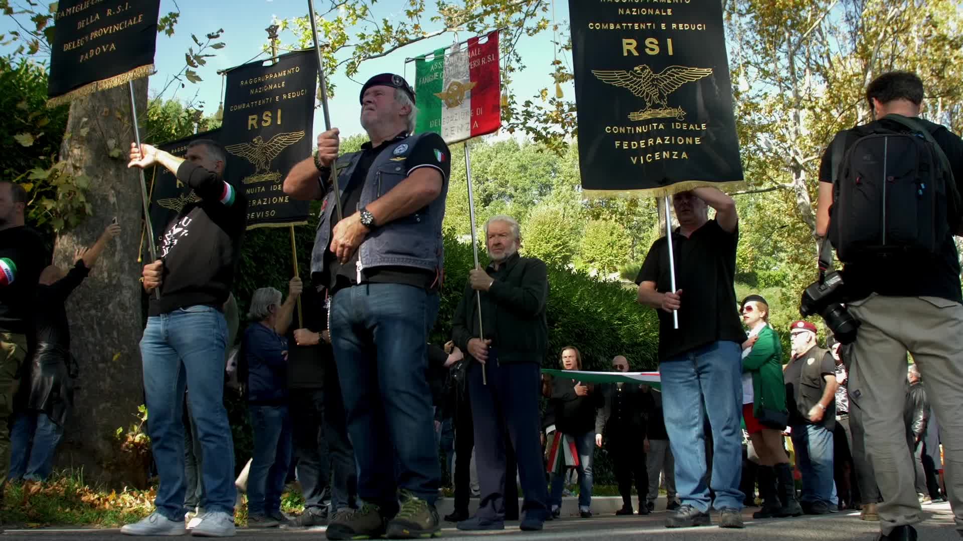 Fascist rally at Mussolini's tomb a century after the march on Rome