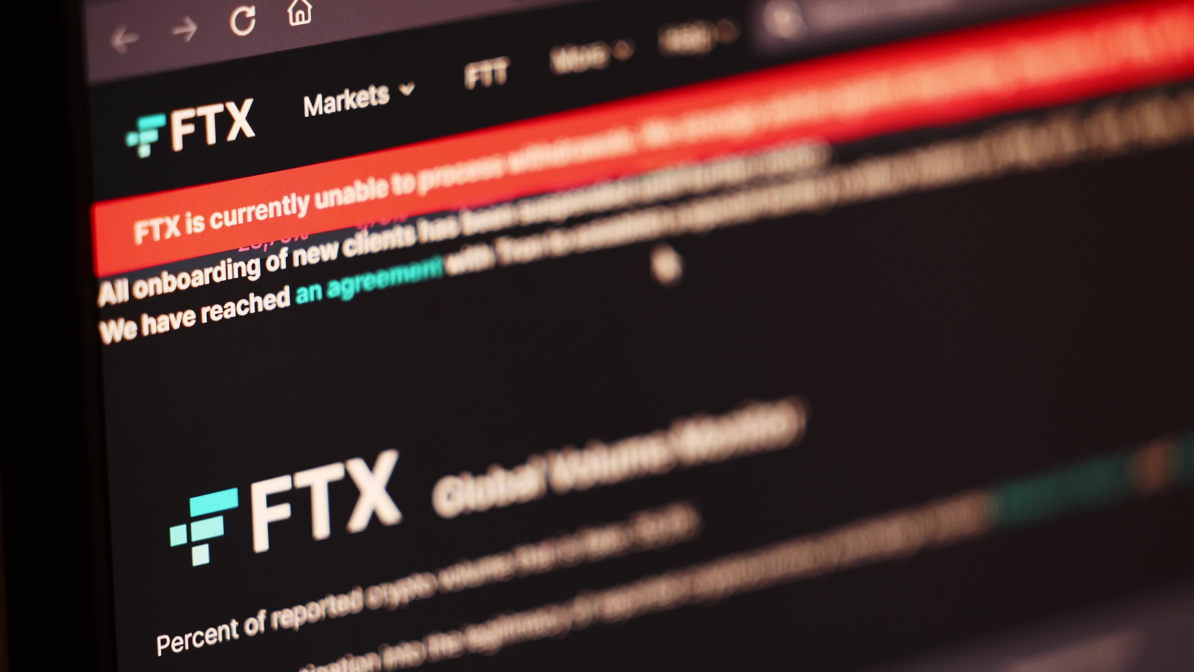 Crypto Giant FTX Collapses Into Bankruptcy