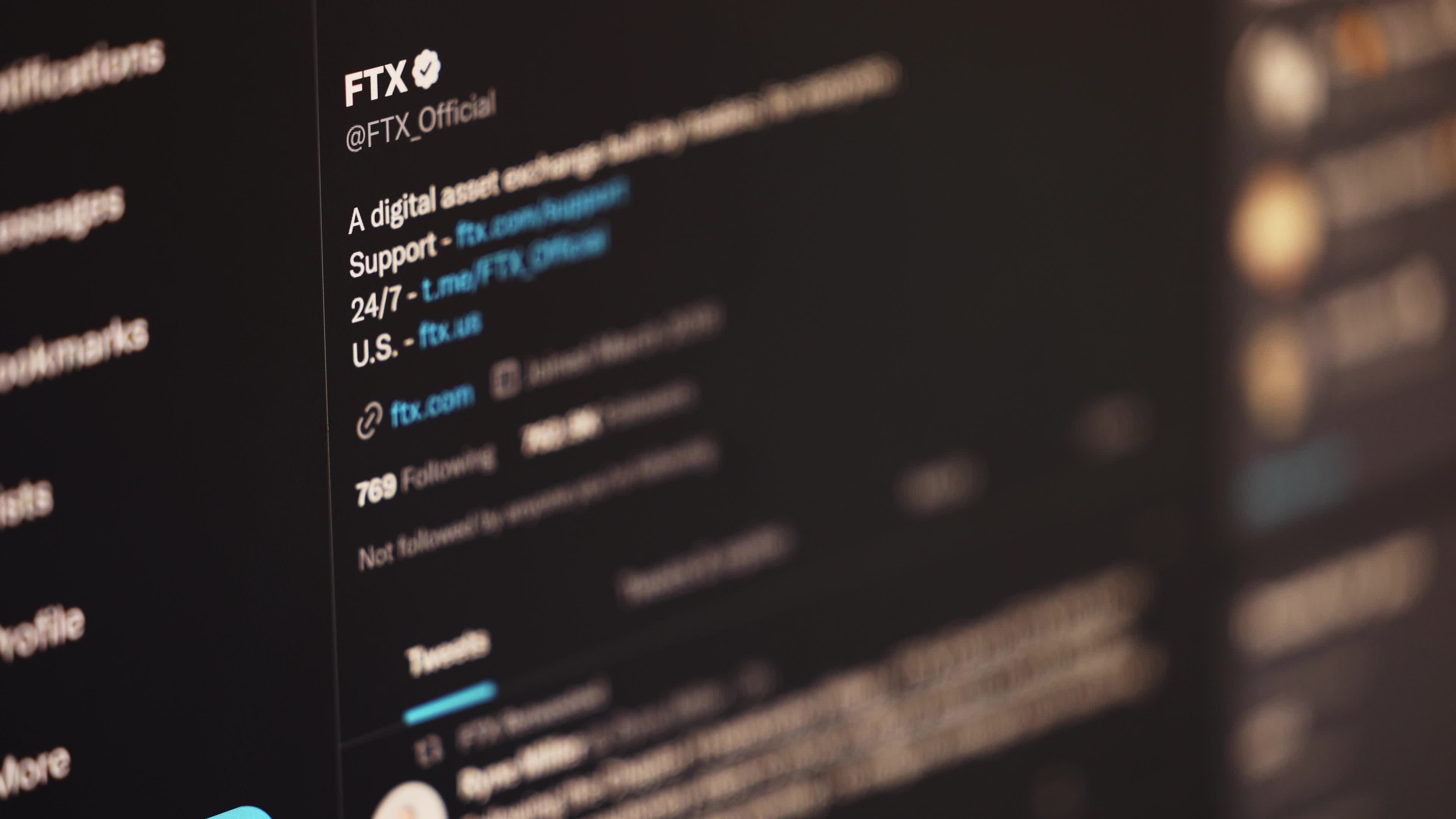 Crypto Giant FTX Collapses Into Bankruptcy