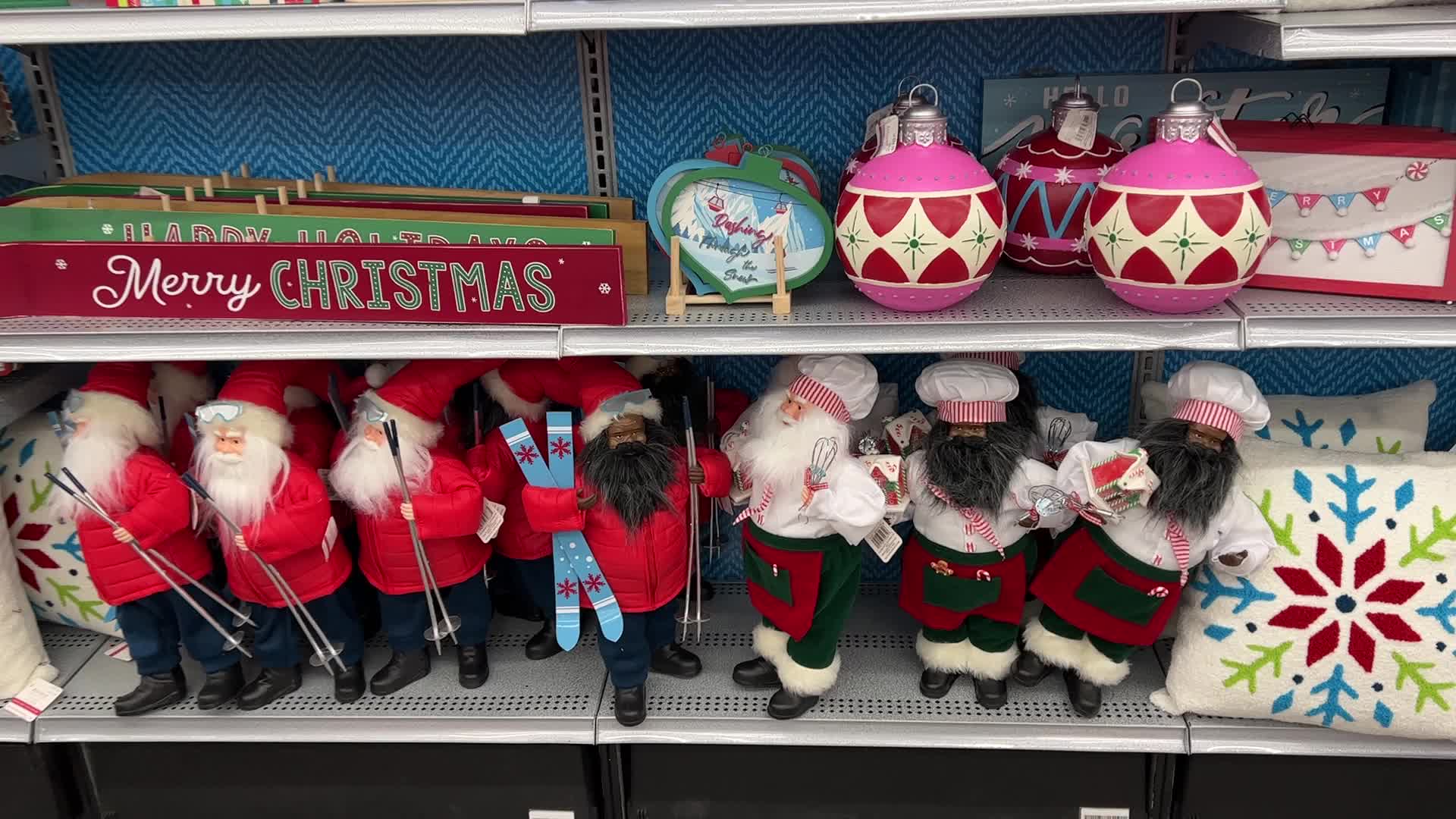Christmas decorations in Mississauga