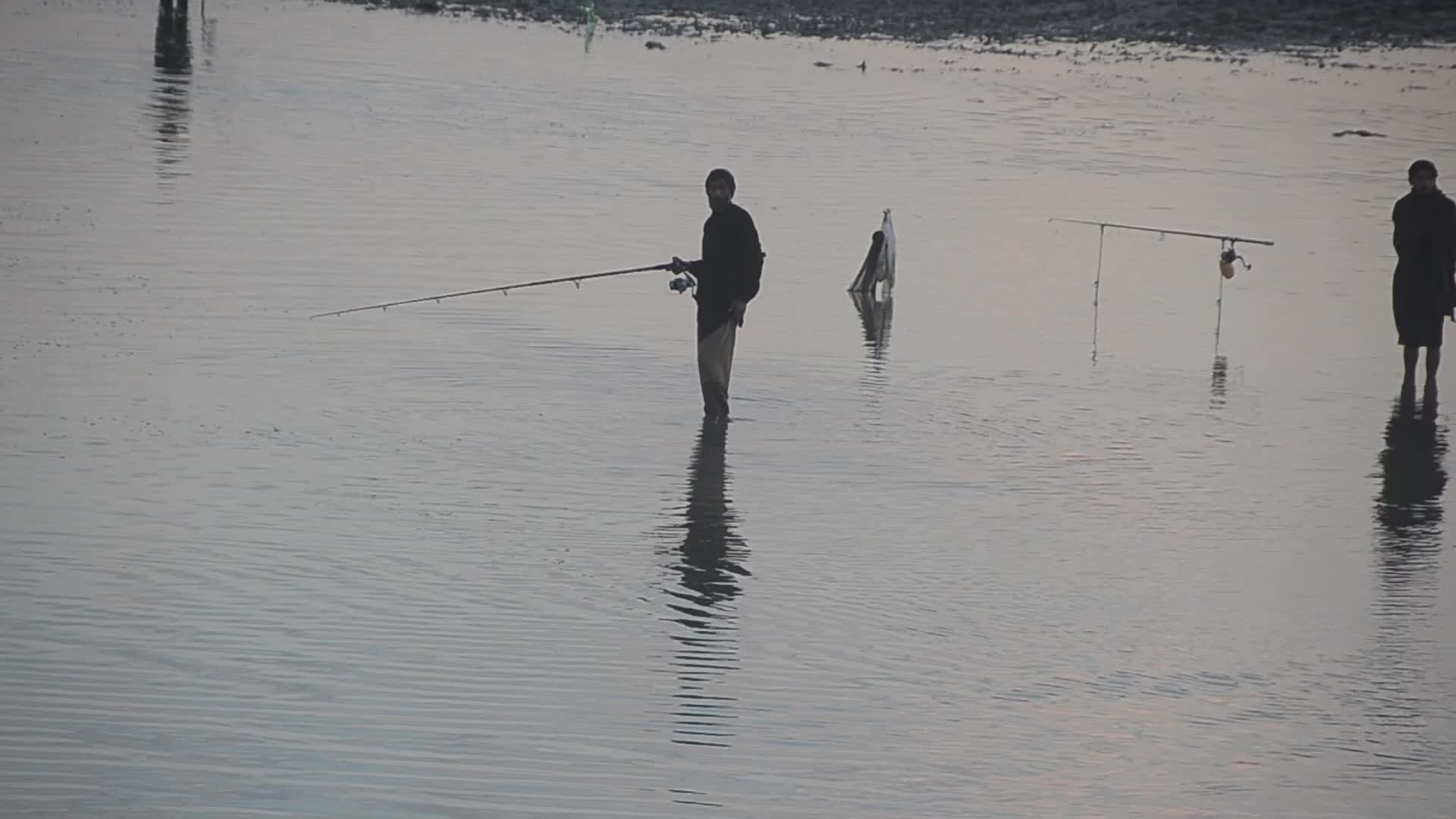 Fish hunter in Peshawar