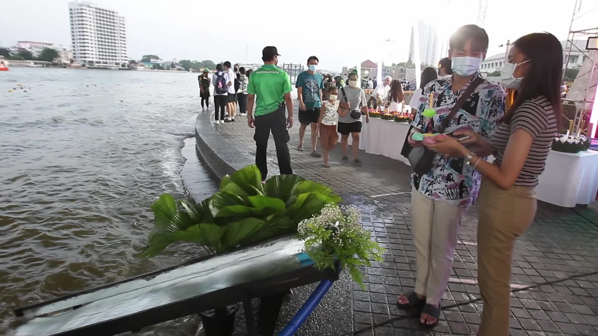 Loy Krathong festival in Bangkok, Thailand