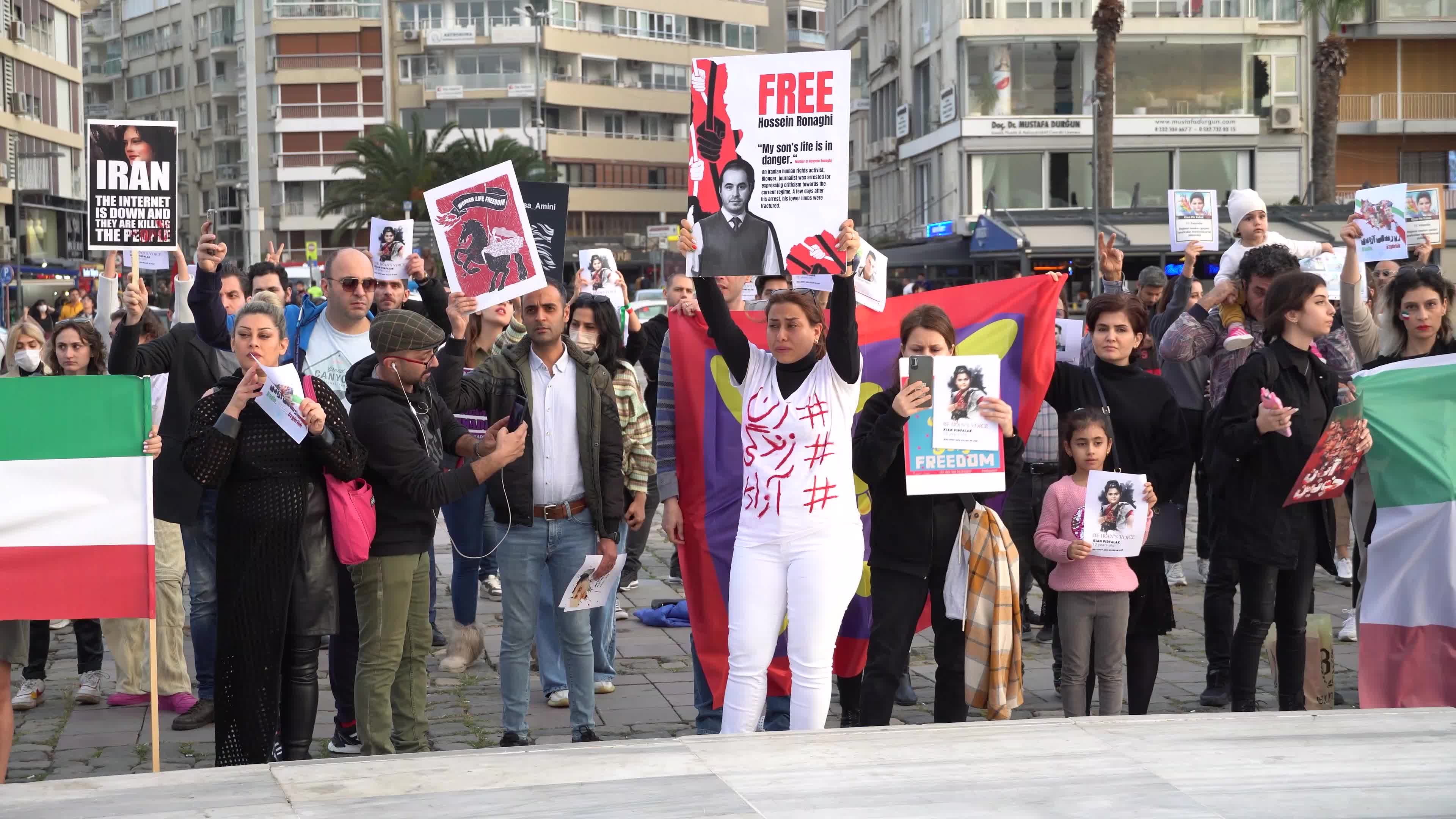 Rally for Mahsa Amini, Izmir, Turkey
