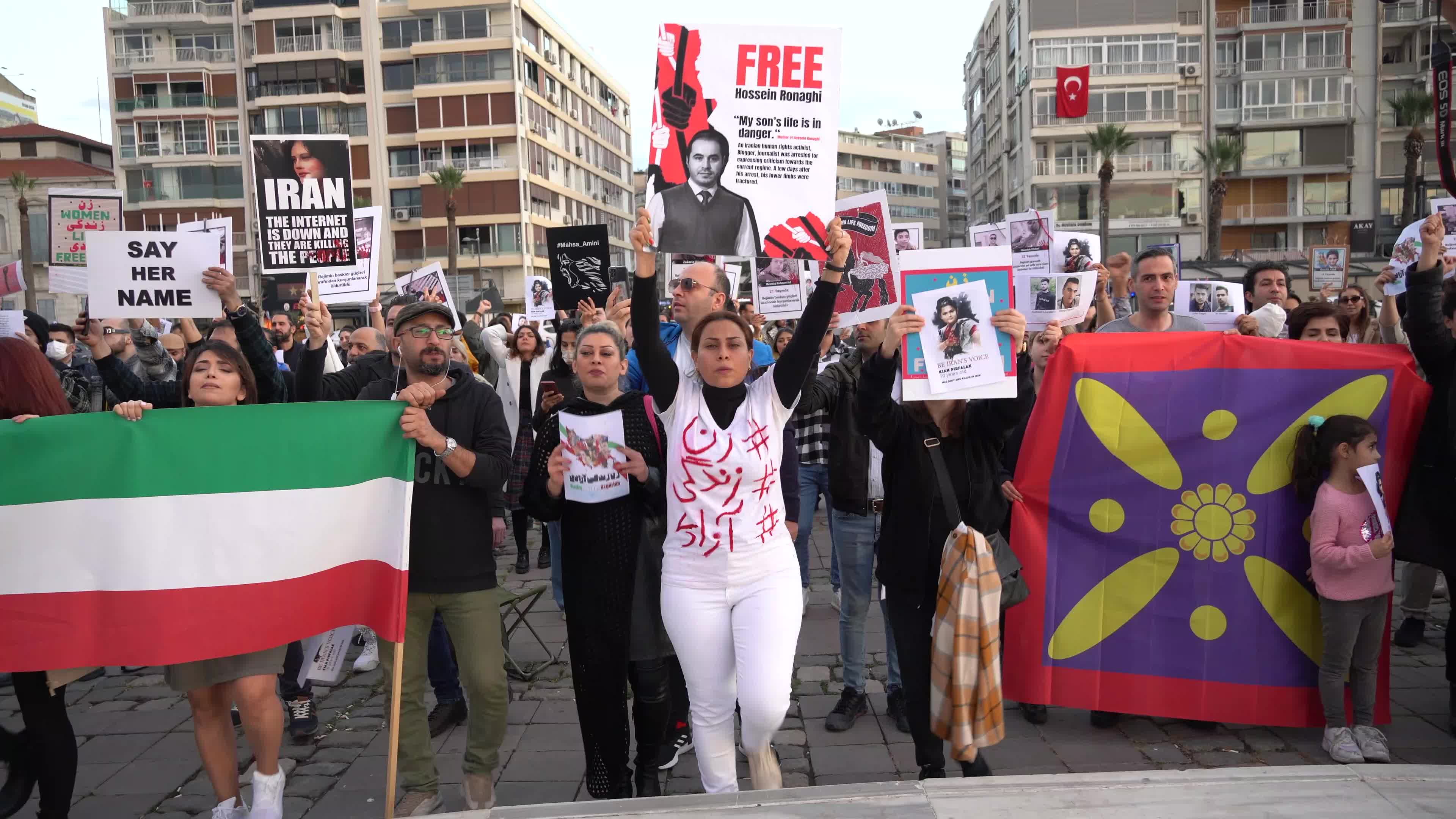 Rally for Mahsa Amini, Izmir, Turkey