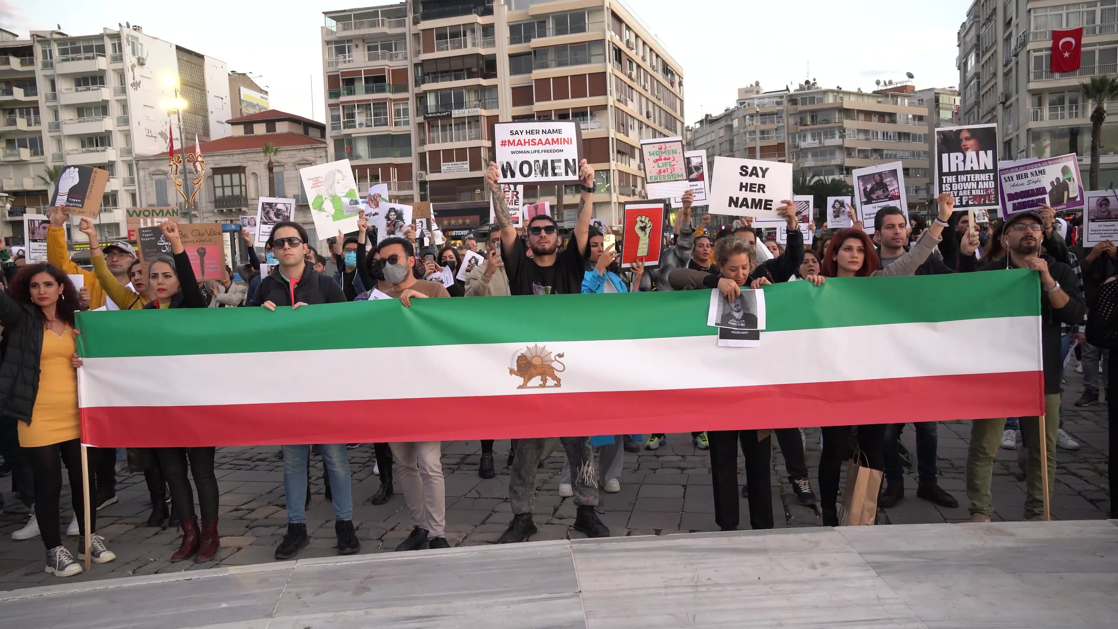 Rally for Mahsa Amini, Izmir, Turkey