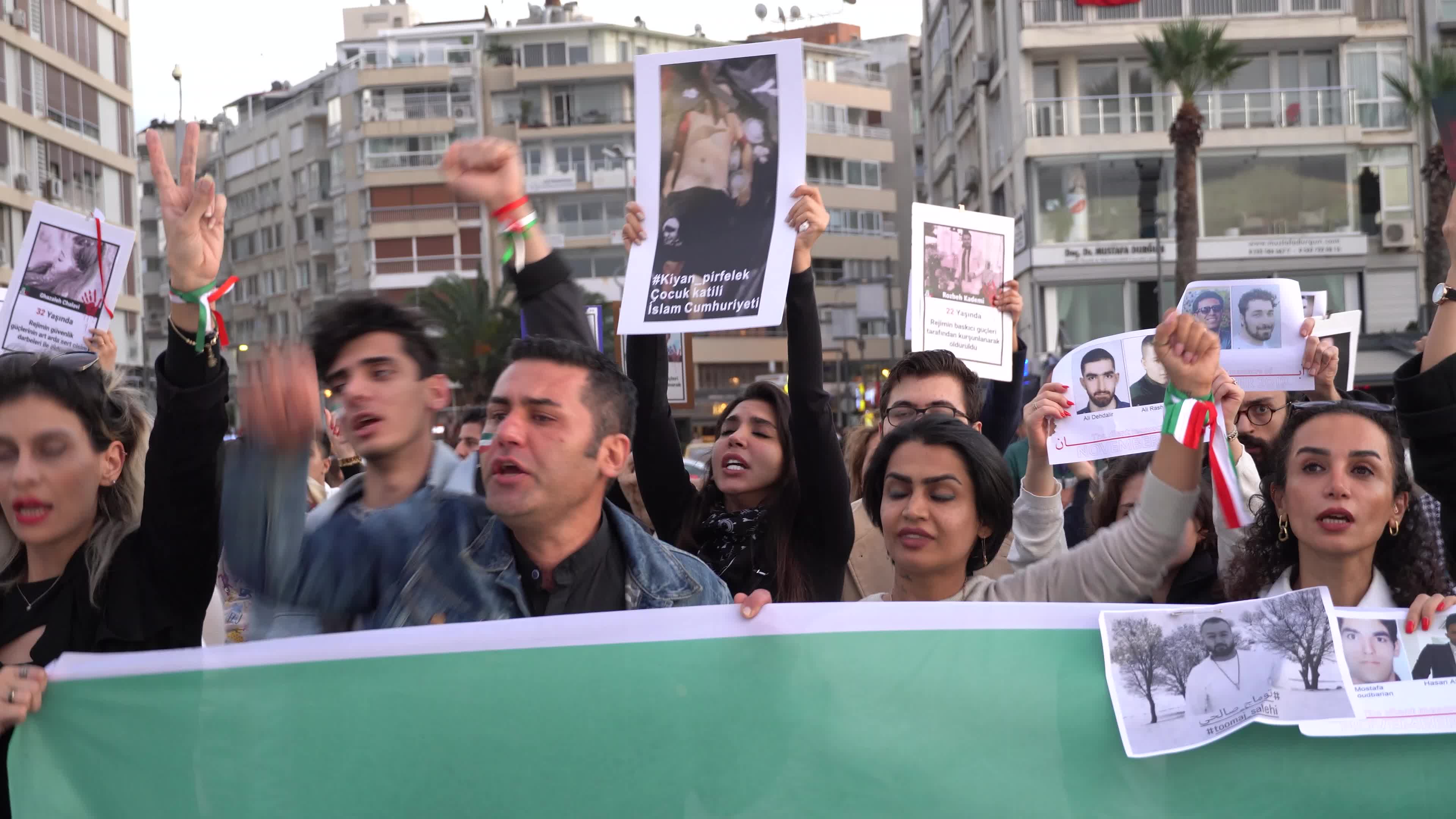 Rally for Mahsa Amini, Izmir, Turkey