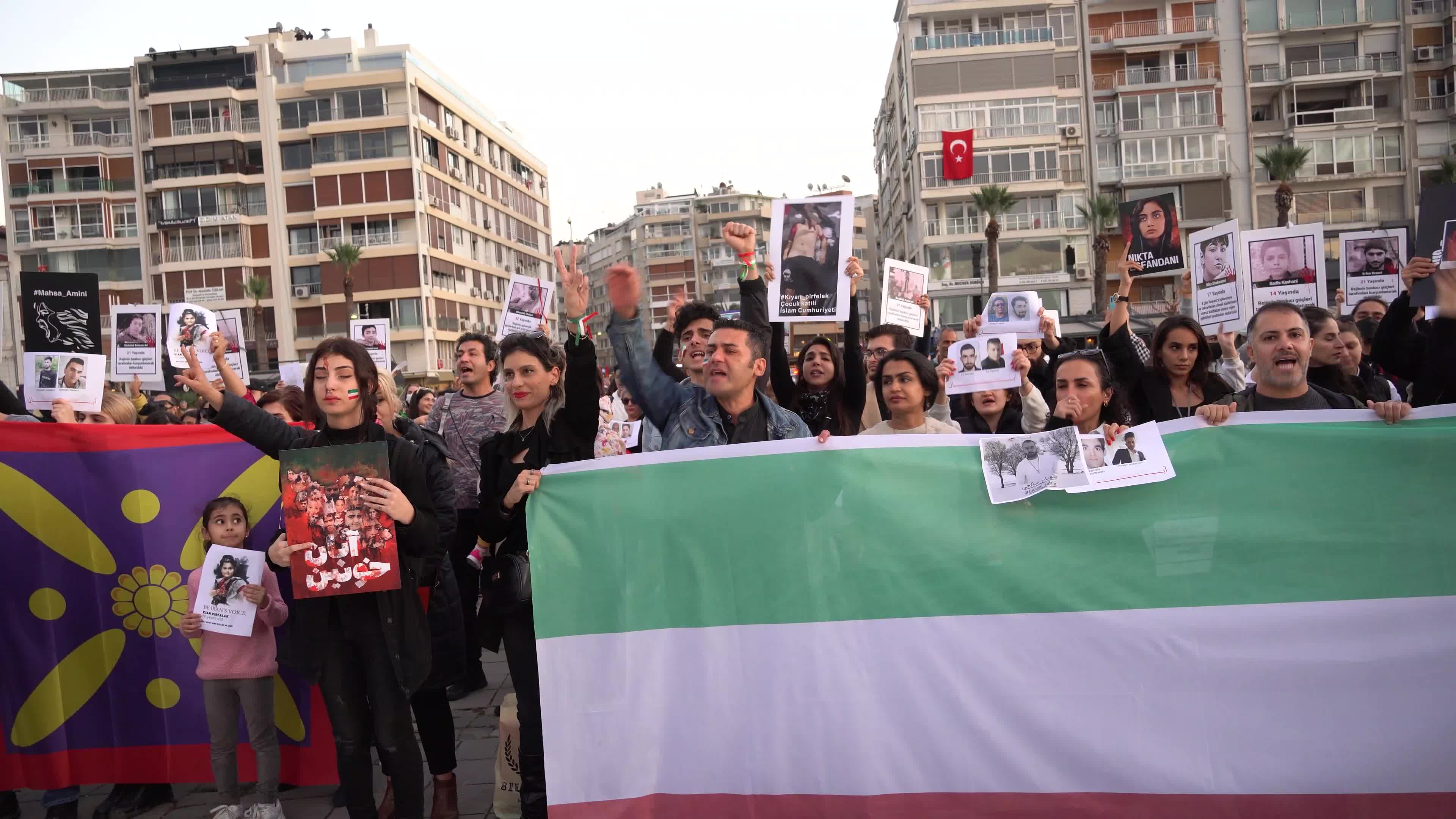 Rally for Mahsa Amini, Izmir, Turkey