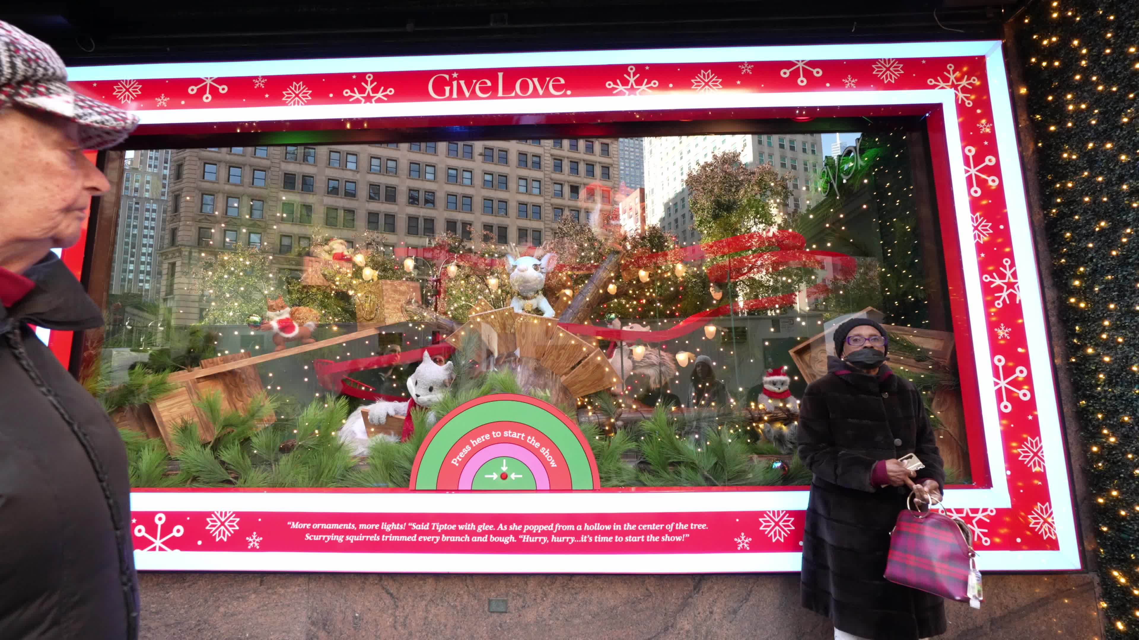 Macy’s Herald Square Holiday Window Display