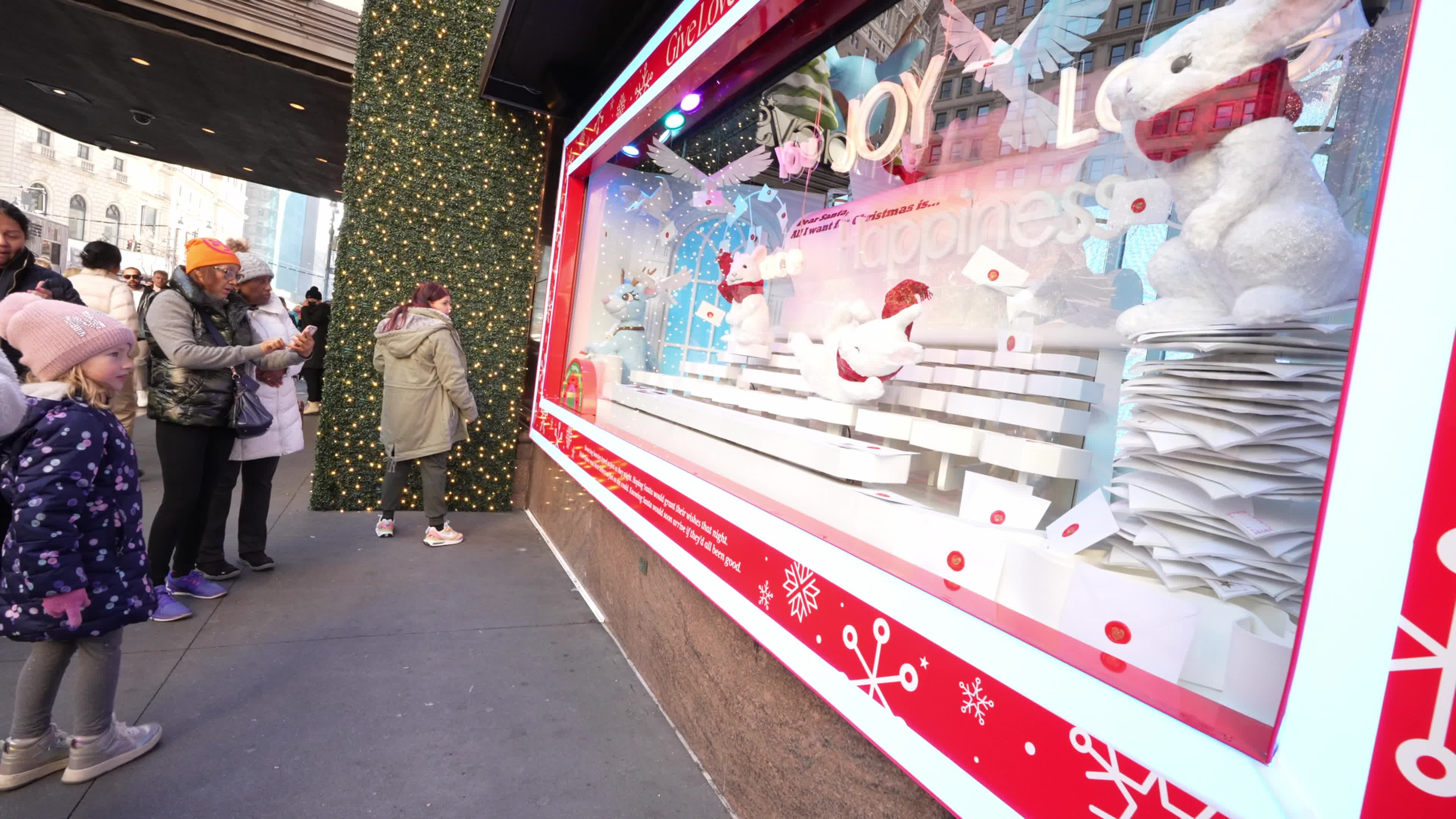 Macy’s Herald Square Holiday Window Display