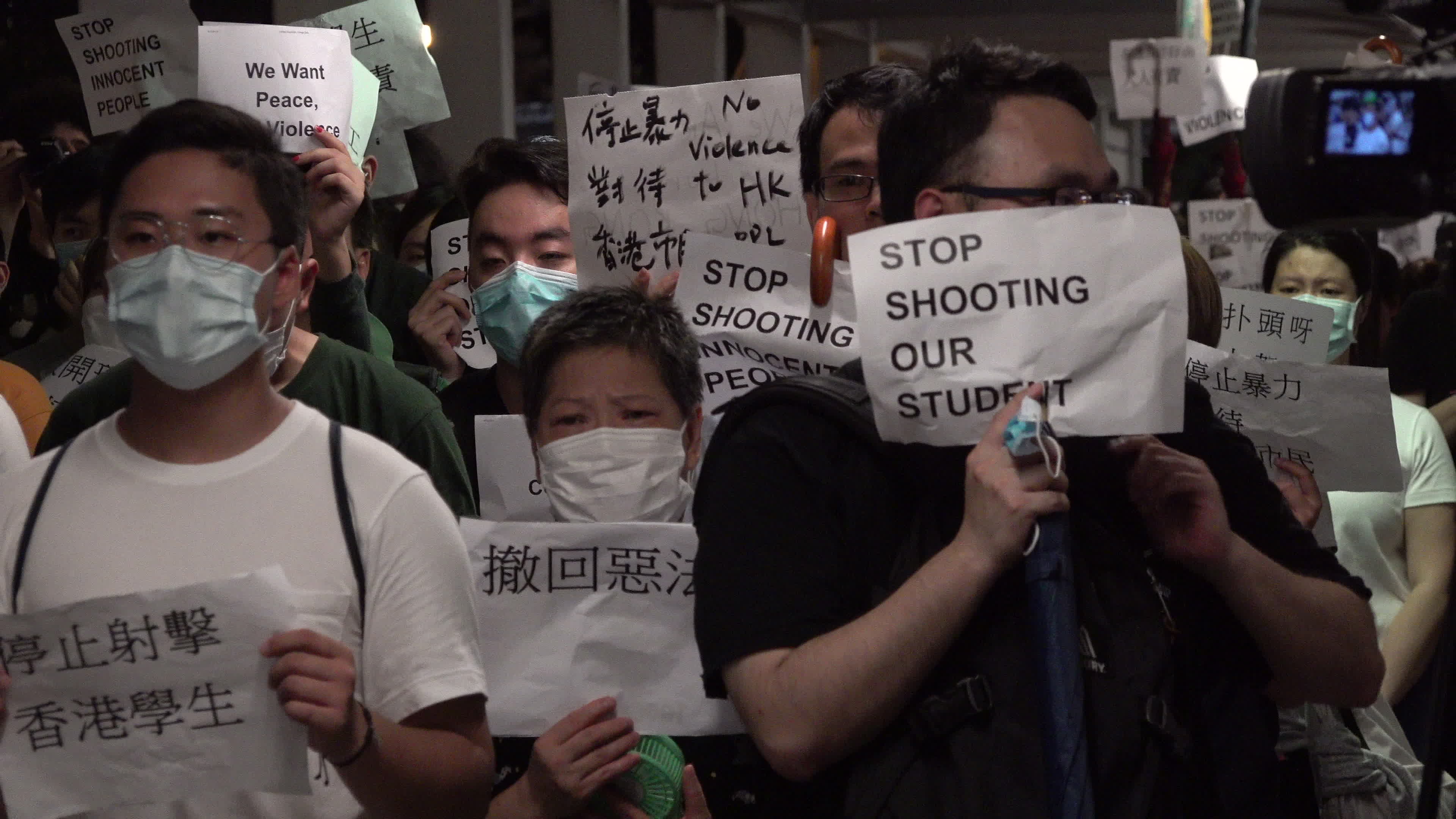 Massive Hong Kong protest over extradition law
