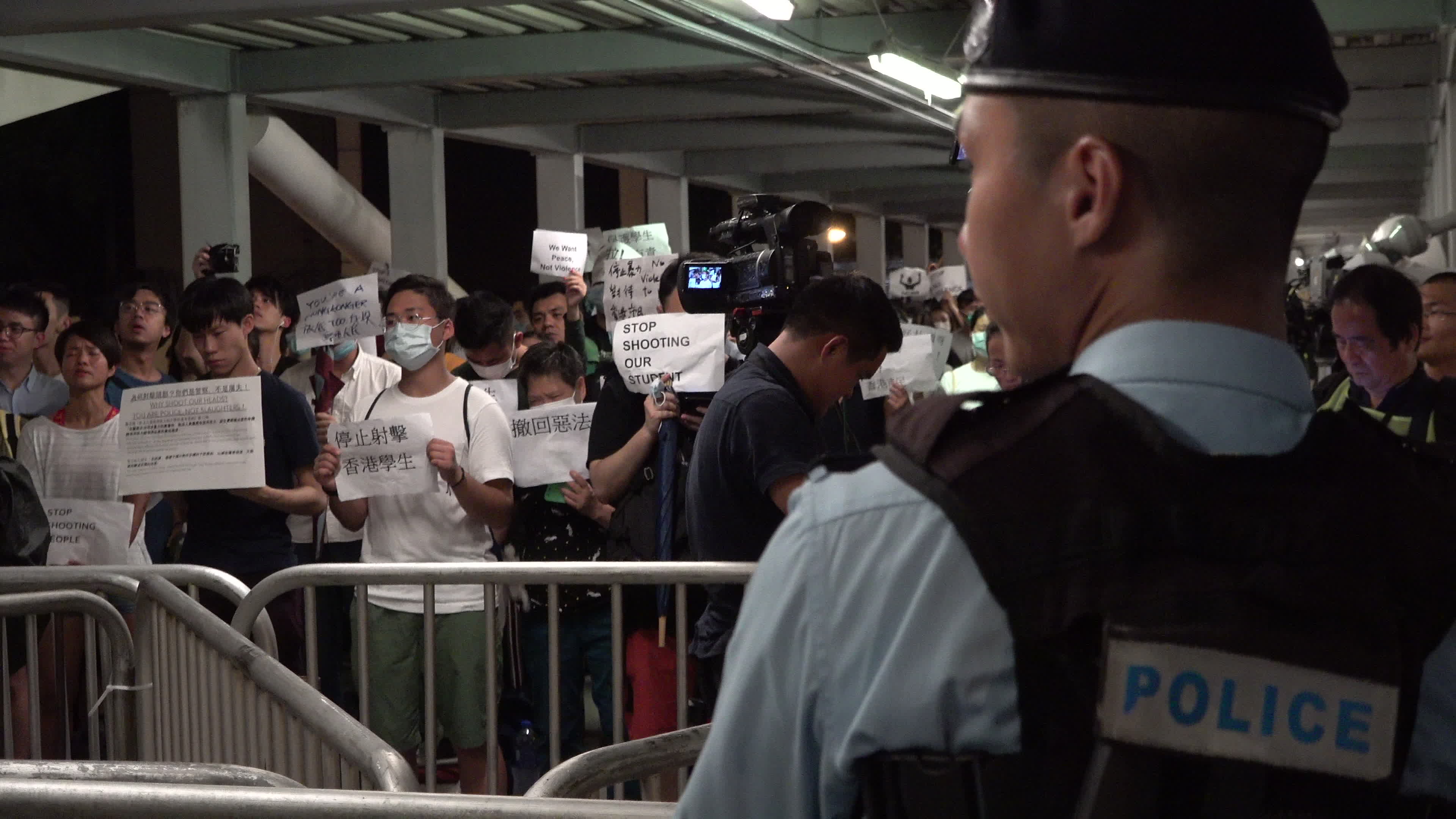 Massive Hong Kong protest over extradition law