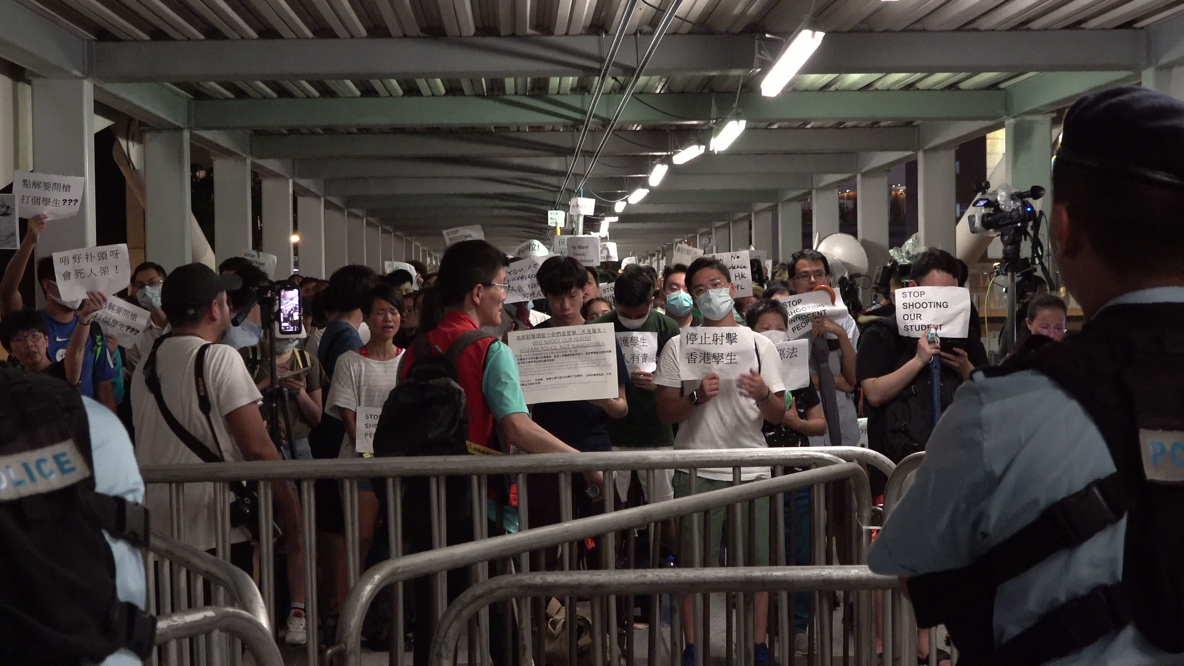 Massive Hong Kong protest over extradition law