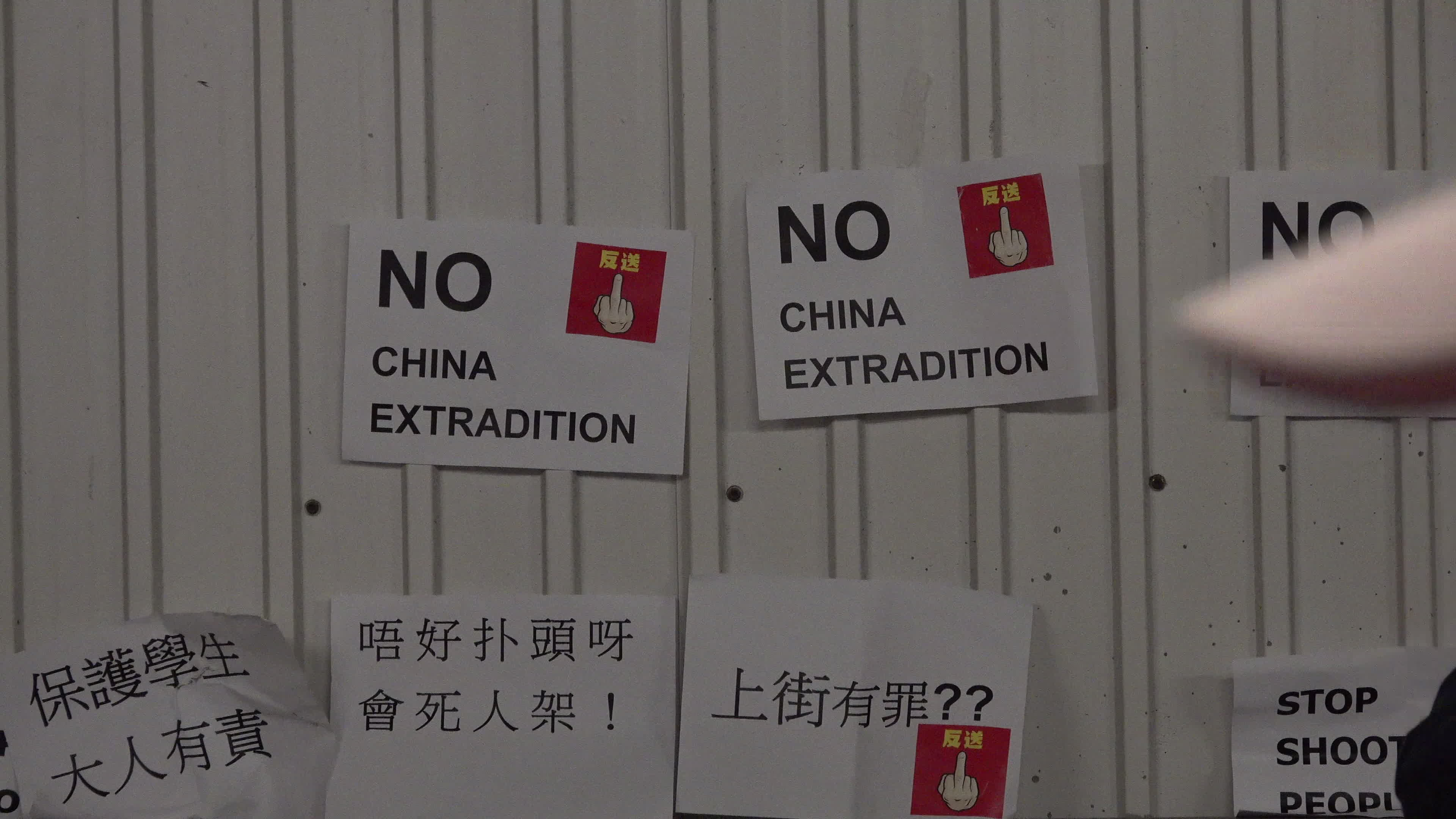 Massive Hong Kong protest over extradition law