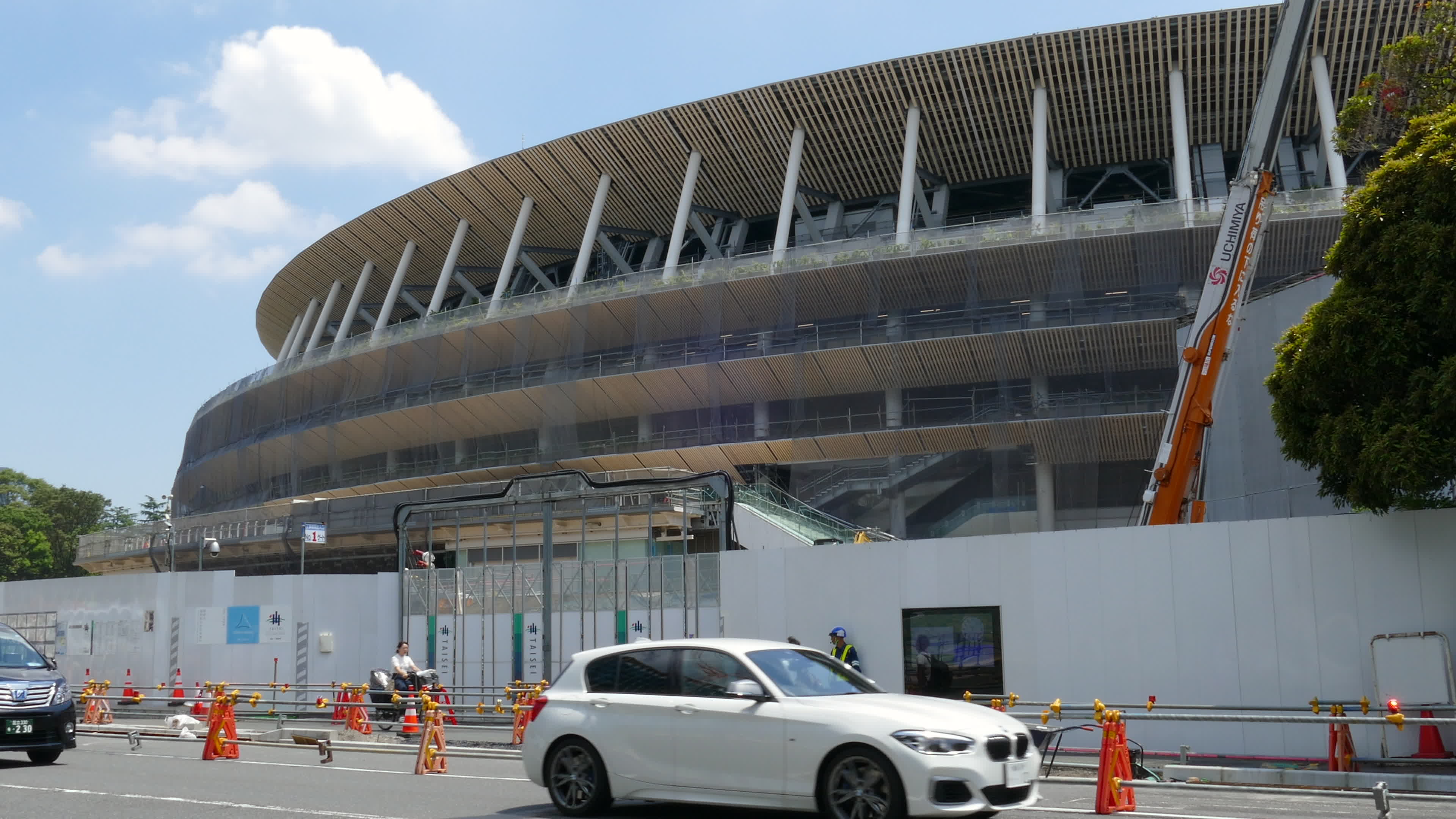 Construction continues for the New National Stadium