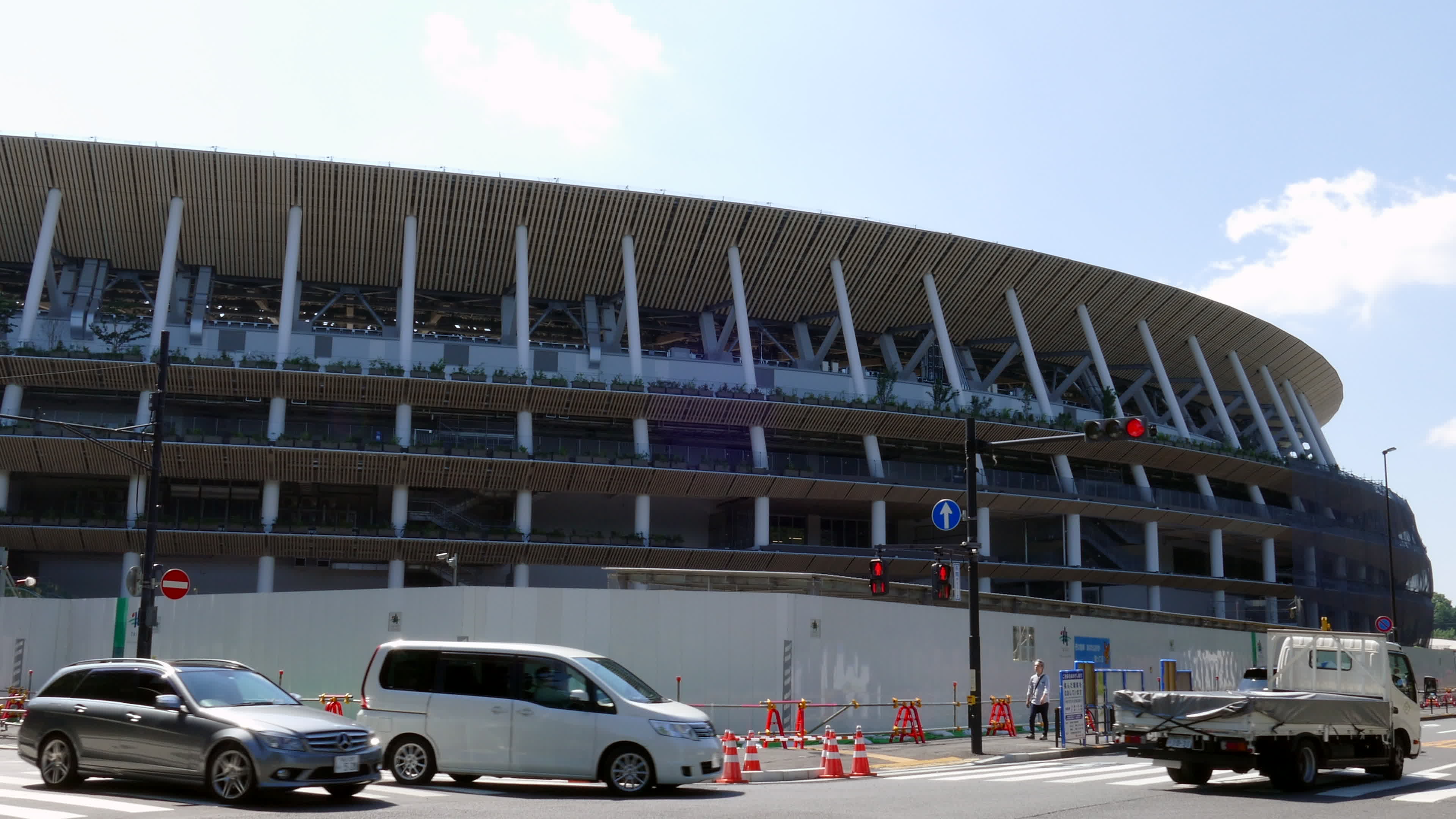 Construction continues for the New National Stadium