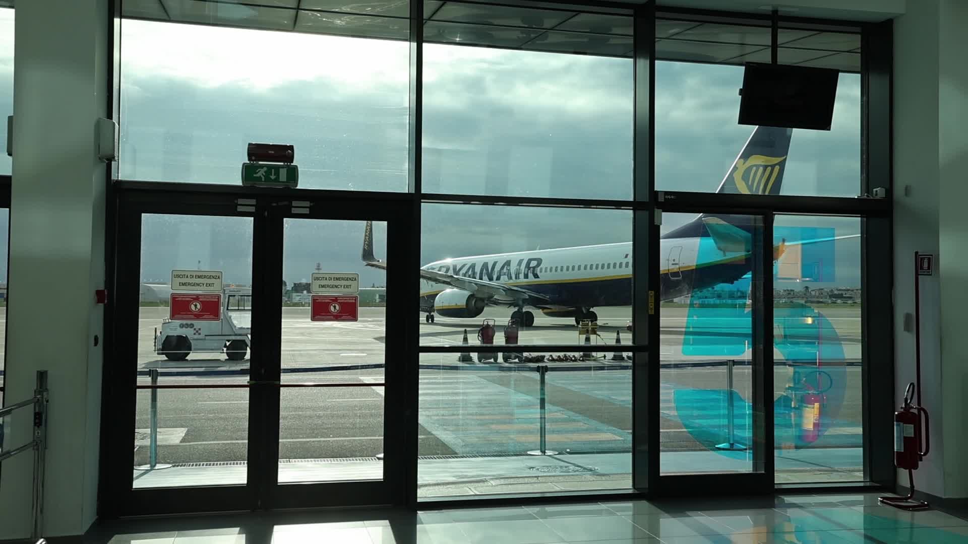 Ryanair Boeing 737 At Salento Airport