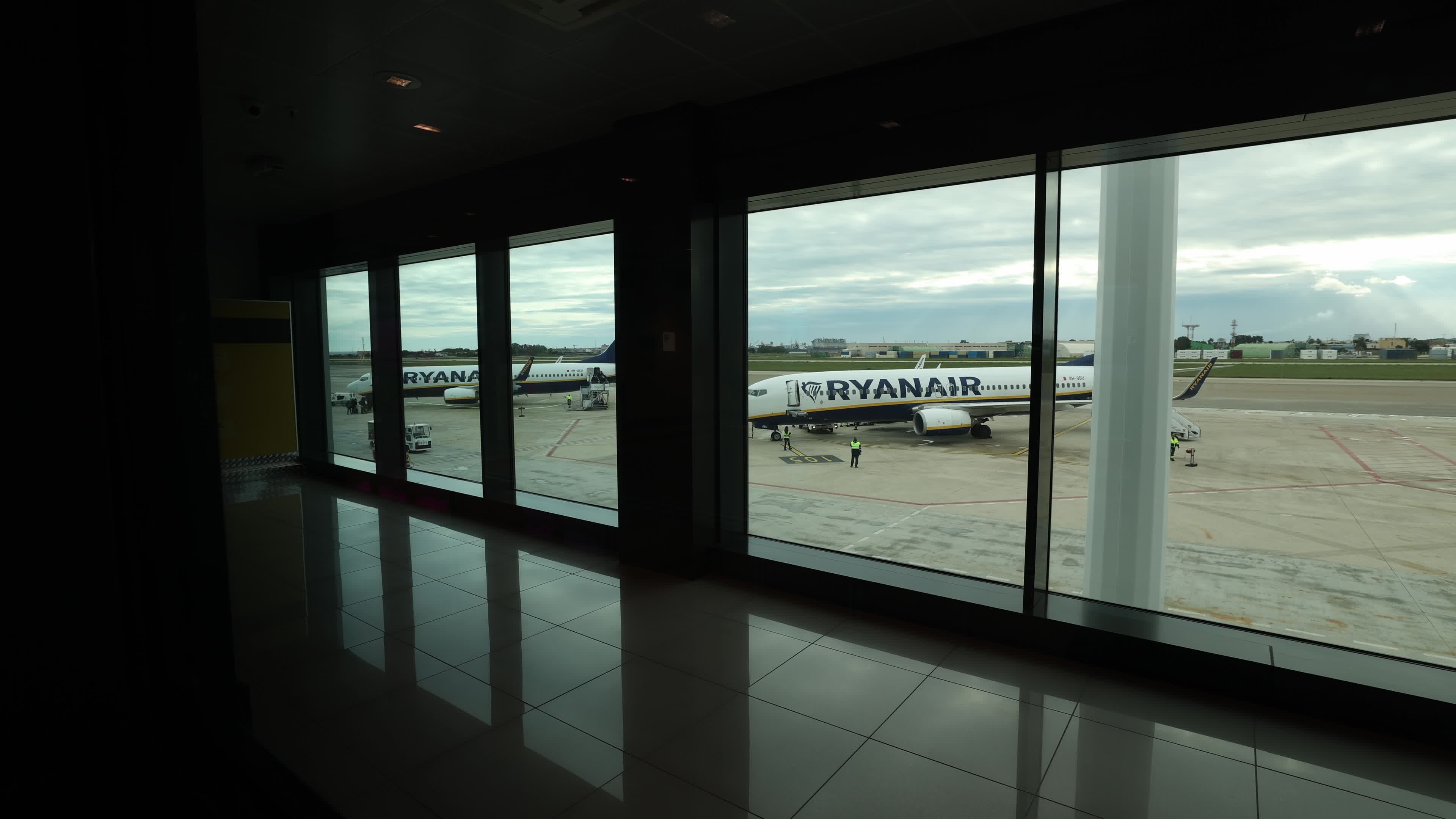 Ryanair Boeing 737 At Salento Airport