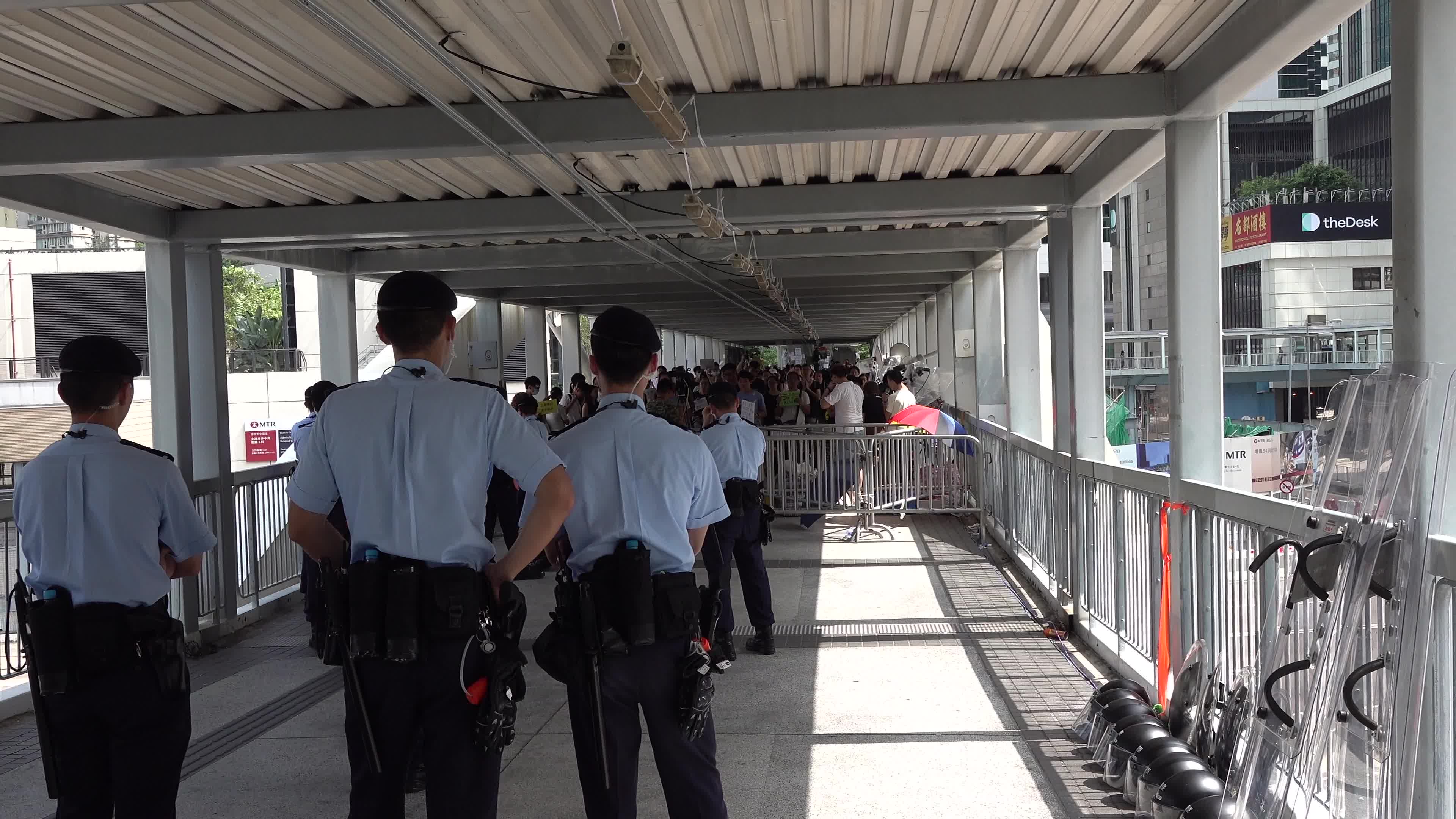 People remain protesting police brutality in Hong Kong