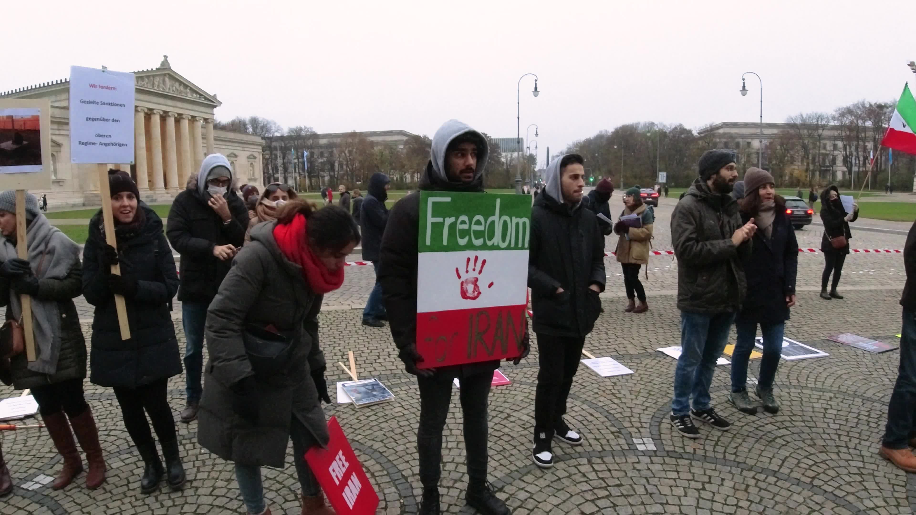 Munich: Rally against the Iranian Mullah-Regime