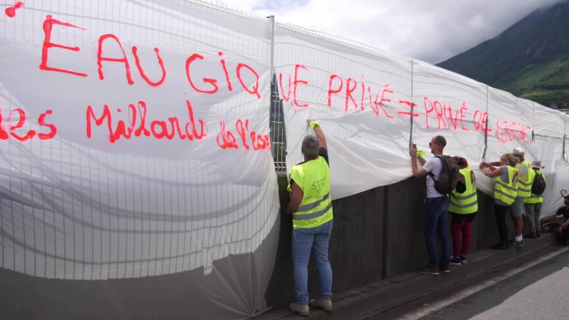 Rally against the privatization of hydroelectric dams in Saint-Egrève in Isère