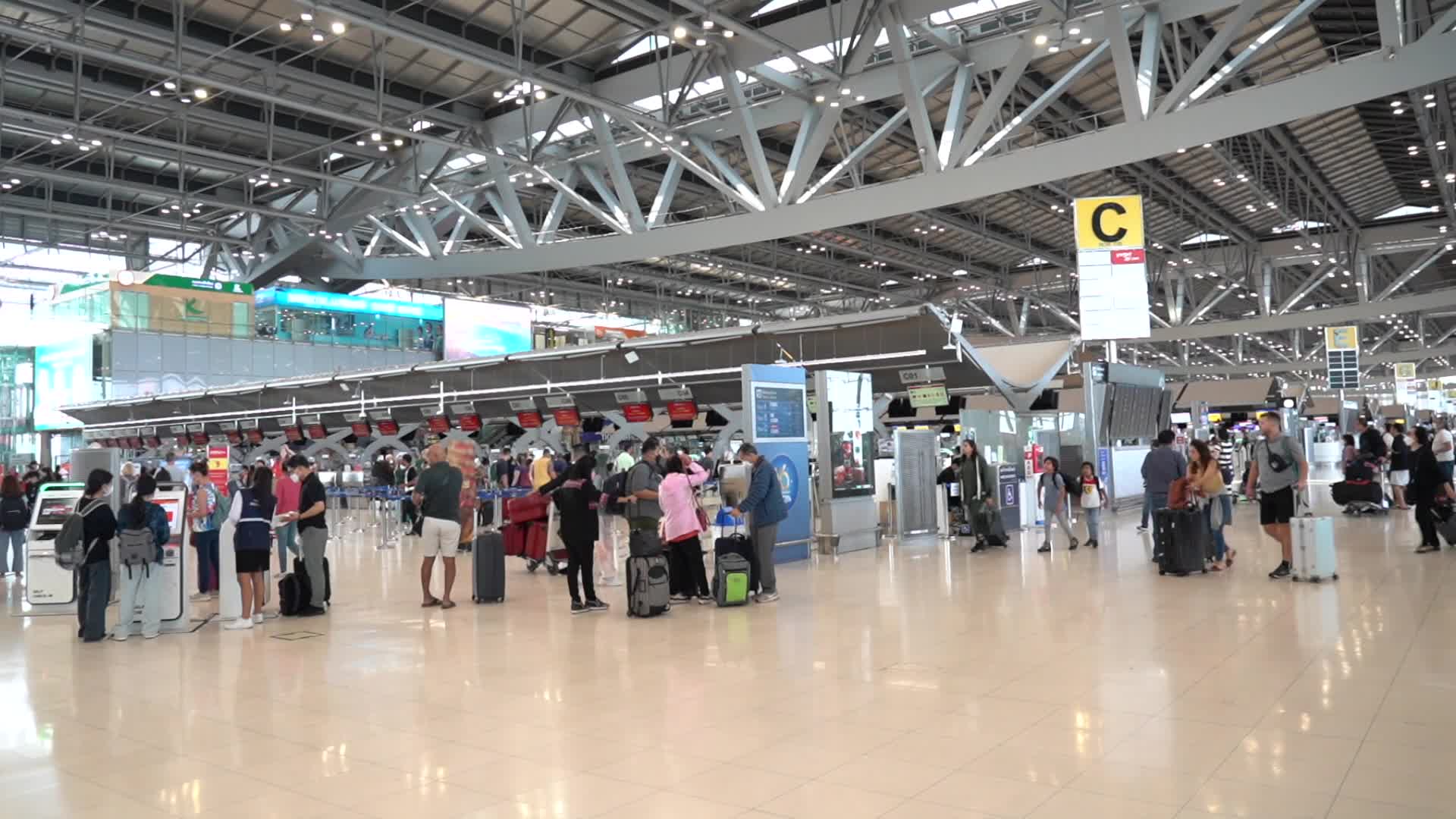 Thailand Celebrates 10 Million Tourist Arrivals This Year.