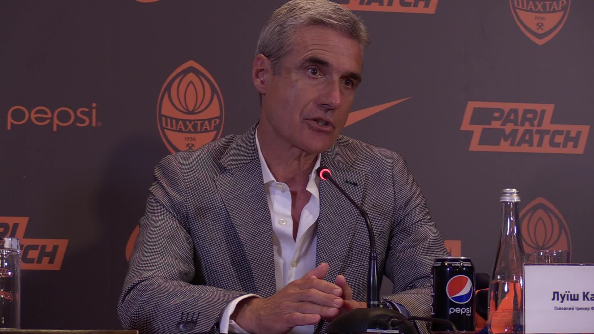 New FC Shakhtar Donetsk head coach Luis Castro presented in Kiev