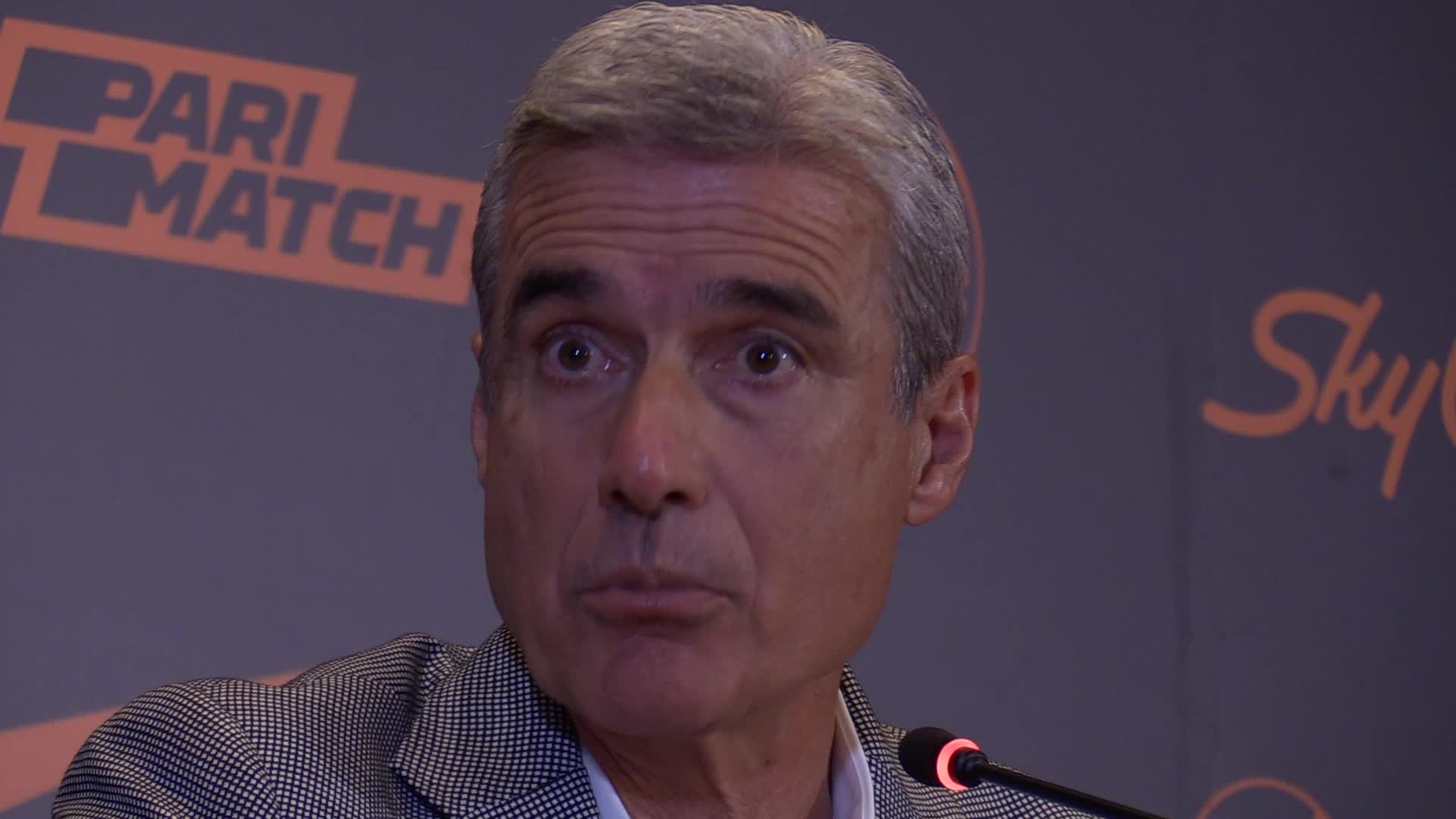 New FC Shakhtar Donetsk head coach Luis Castro presented in Kiev