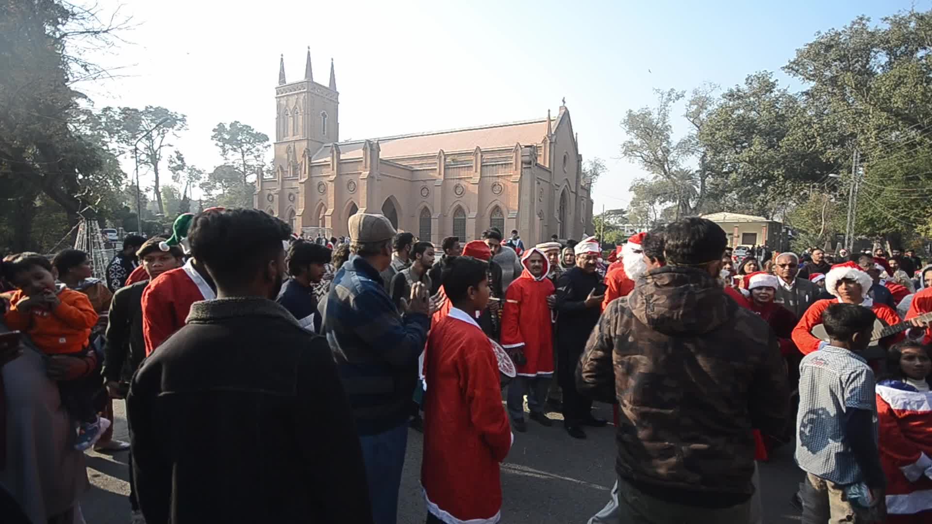 Christians in Pakistan celebrate Christmas