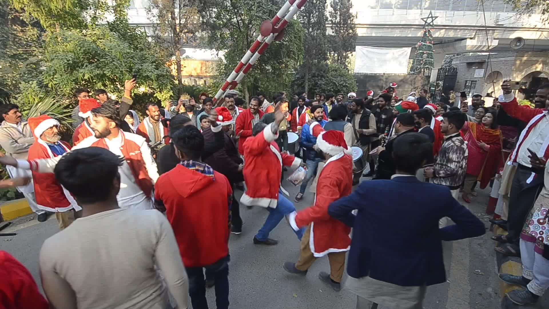 Christians in Pakistan celebrate Christmas