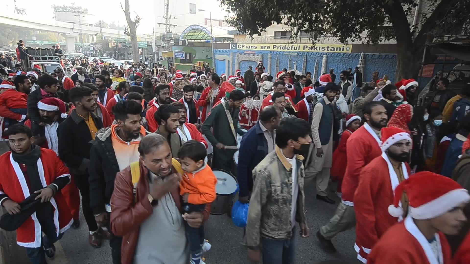 Christians in Pakistan celebrate Christmas