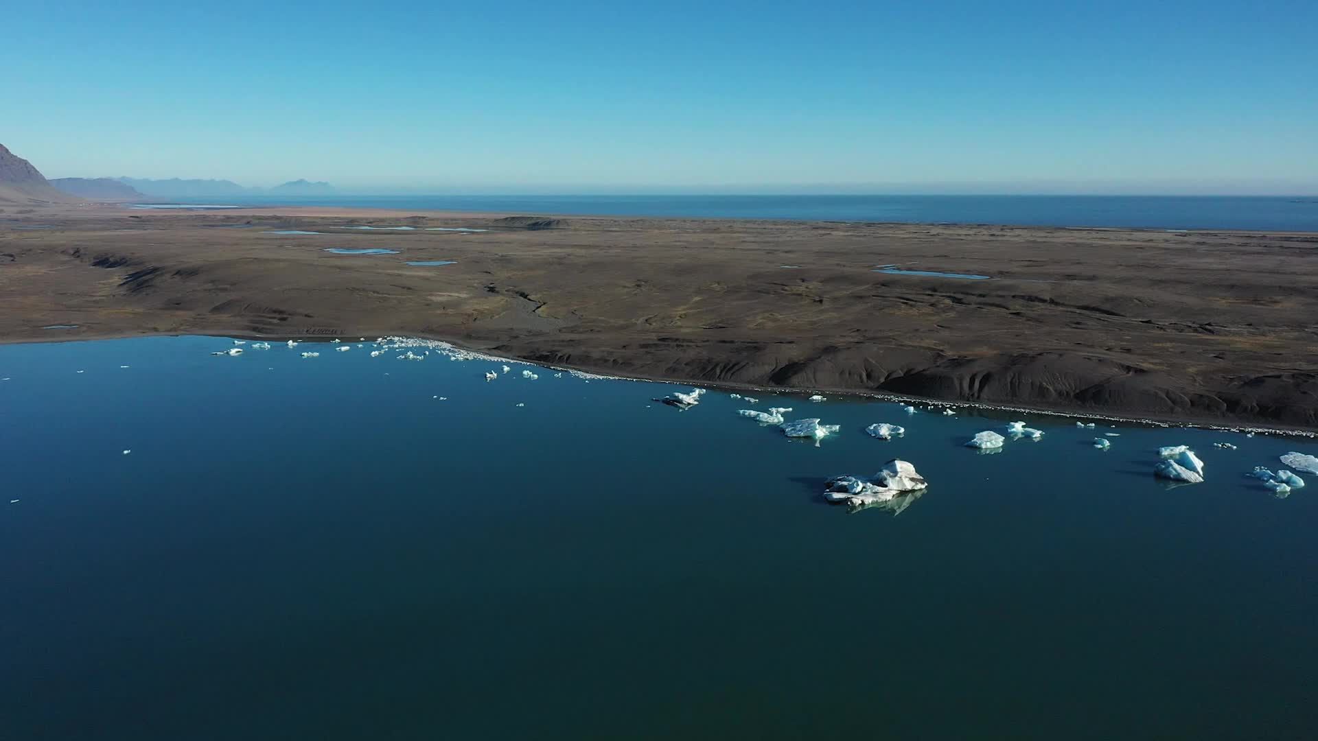 Travel through the volcanic valleys of Iceland