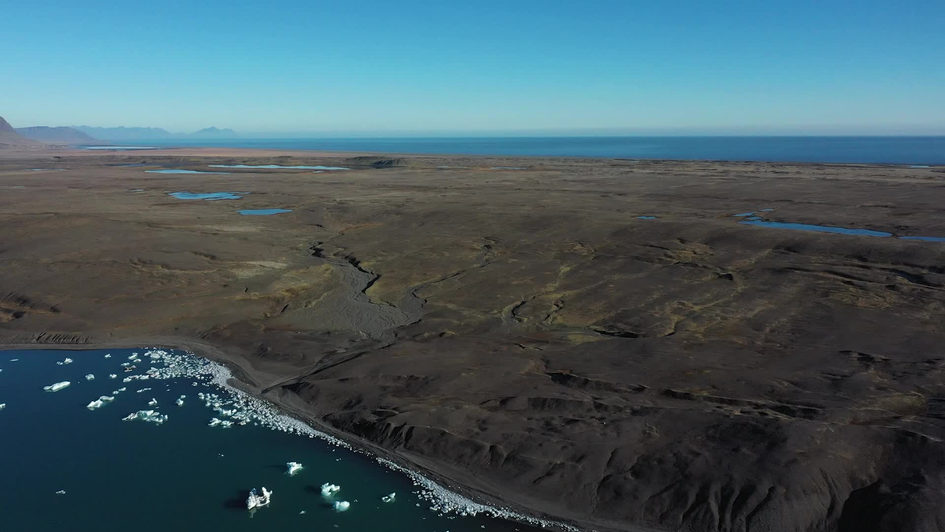 Travel through the volcanic valleys of Iceland