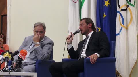 Francesco Totti Leaves AS Roma After 30 Years