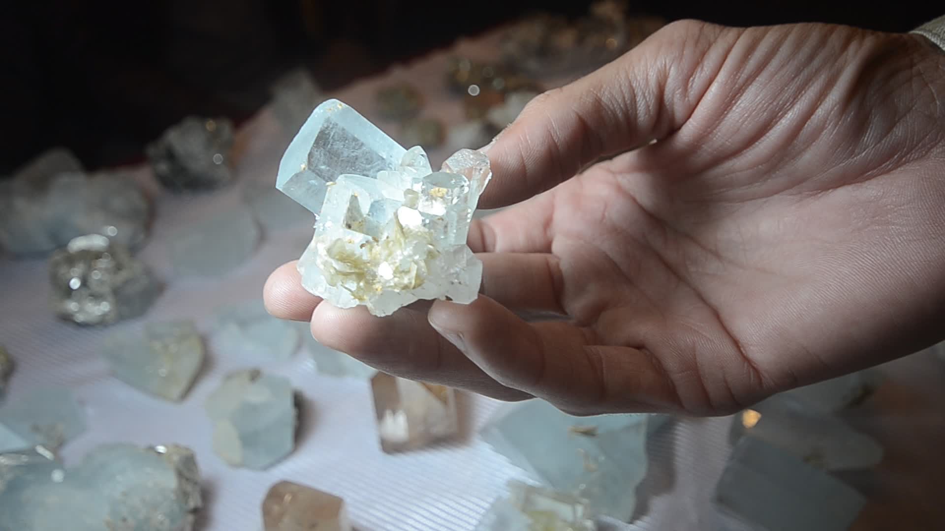 Gems and jewellery exhibition begins 