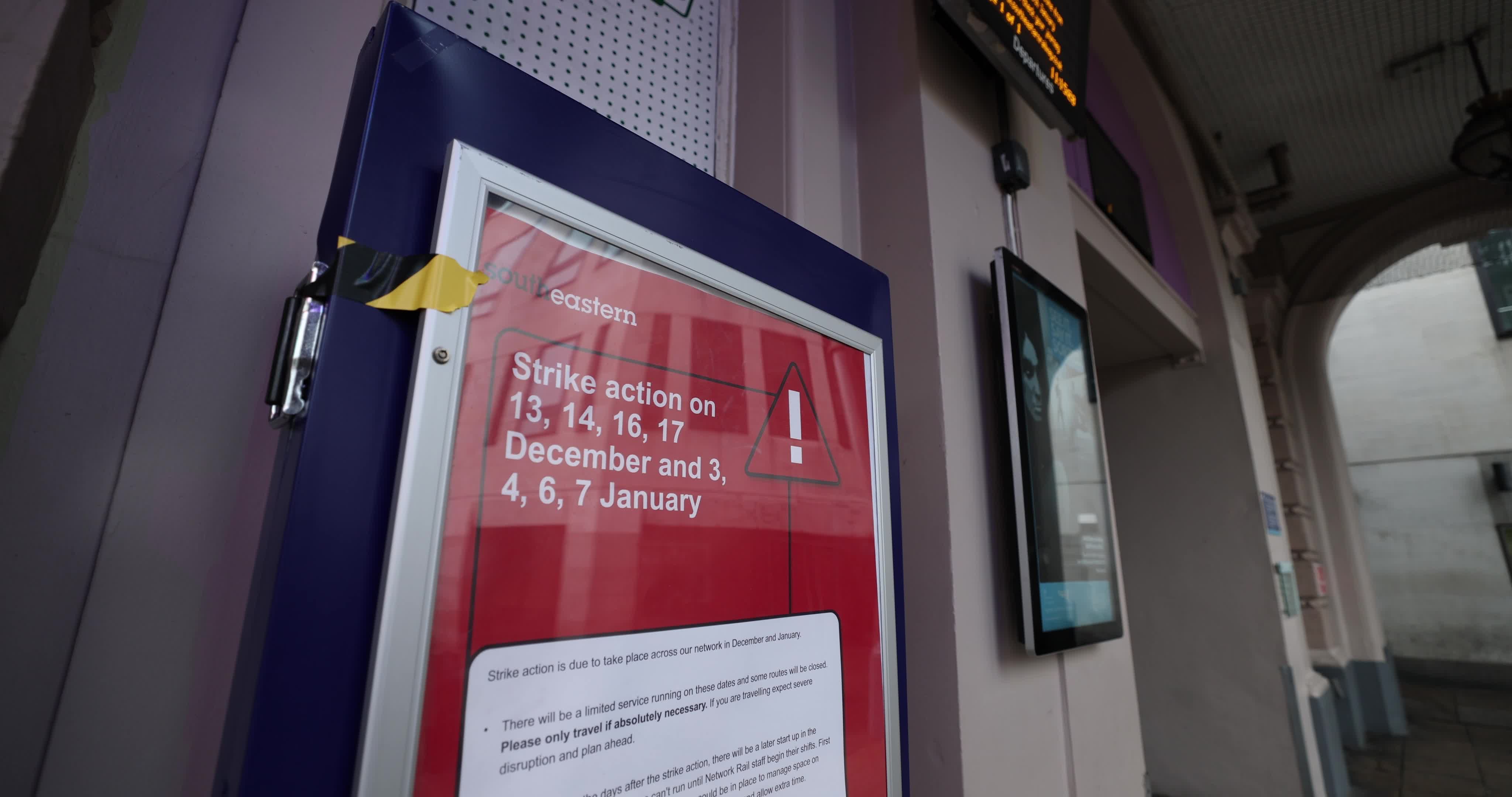 UK Transport Network Set to be Paralyzed by Five-Day Strike of British Rail Workers