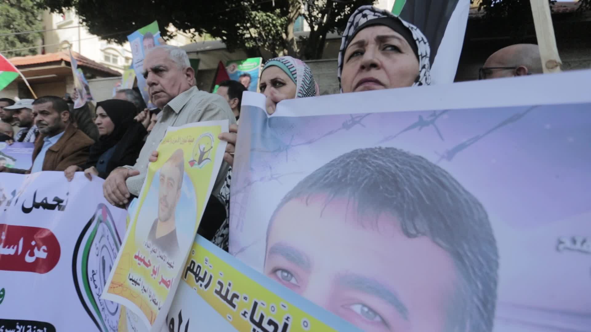 Palestinians protest death of prisoner in Israel