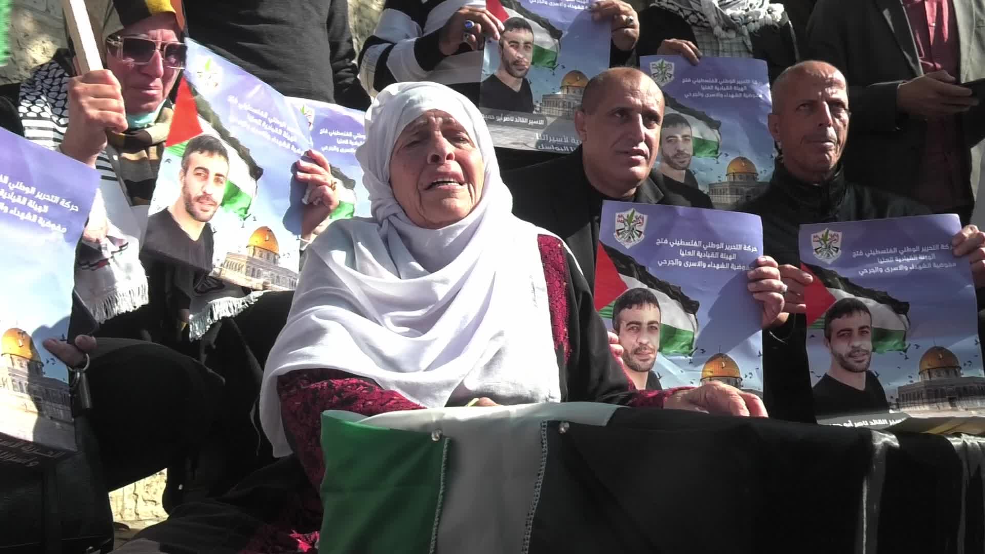 Palestinians protest death of prisoner in Israel