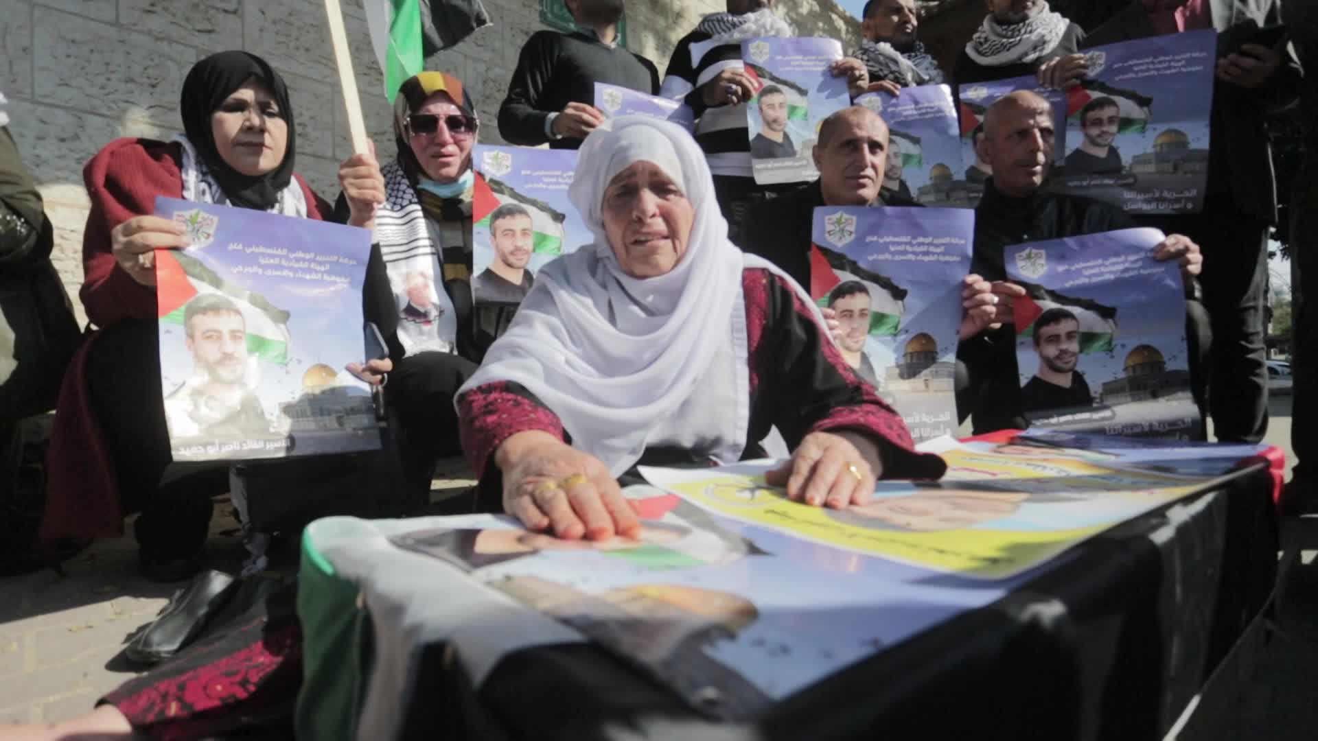 Palestinians protest death of prisoner in Israel