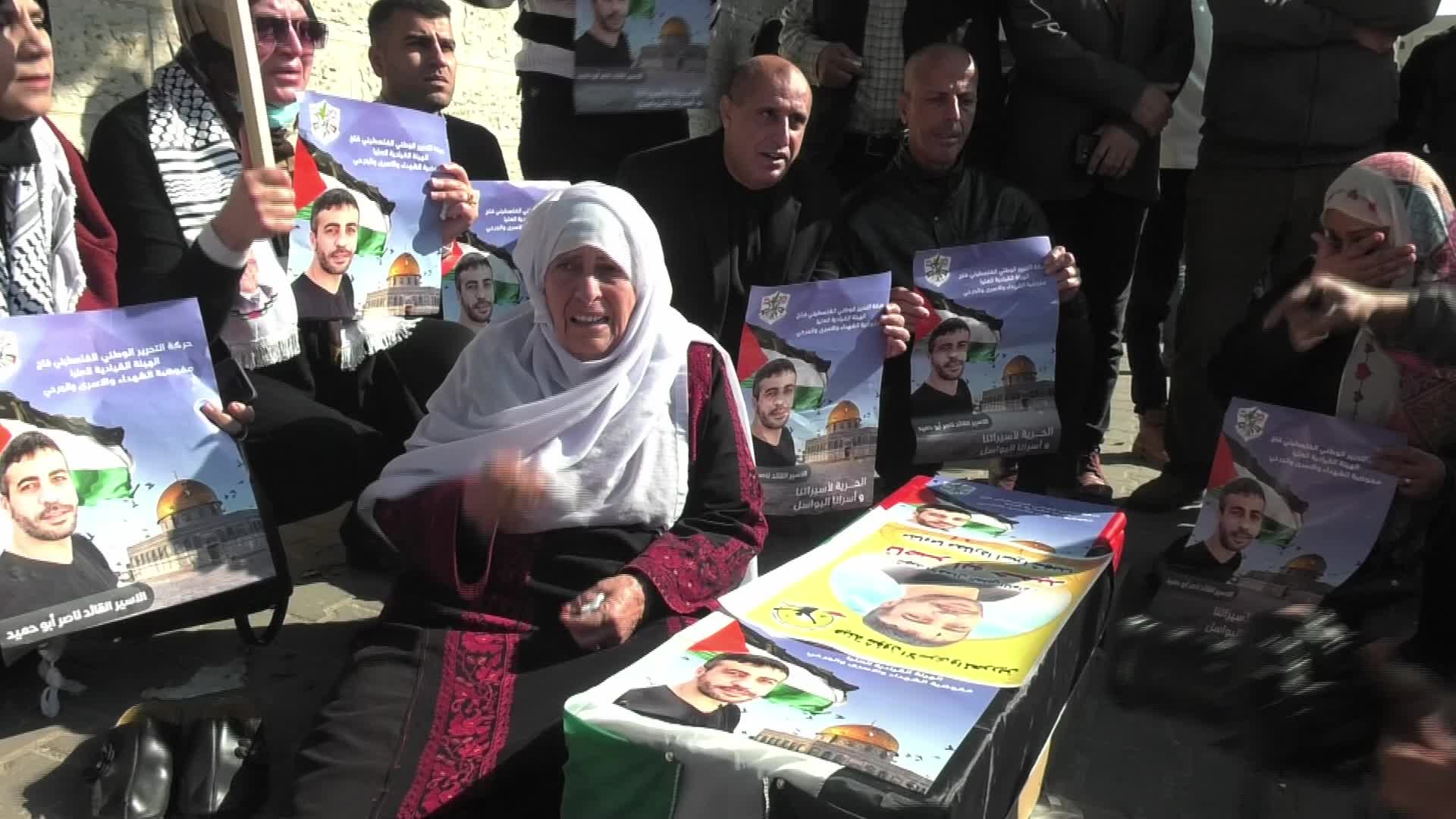 Palestinians protest death of prisoner in Israel