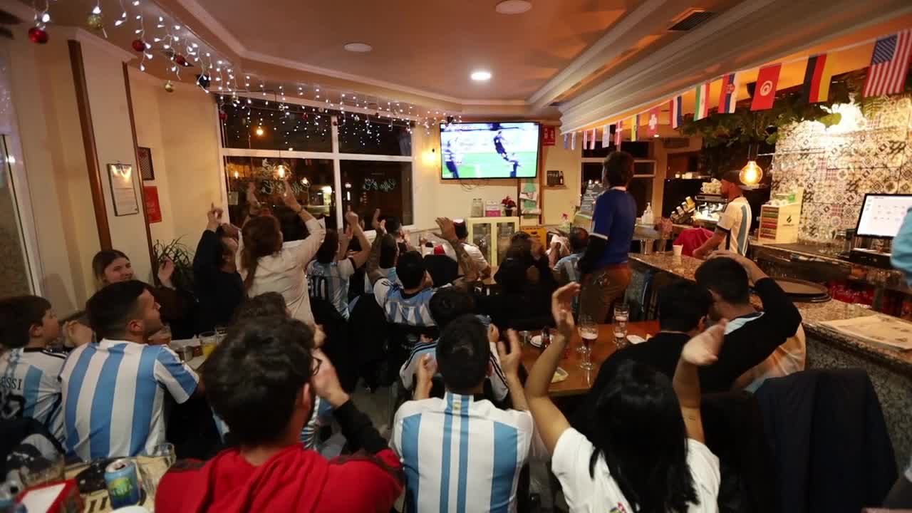 Argentines celebrate in Galicia the pass to the final of the soccer World Cup