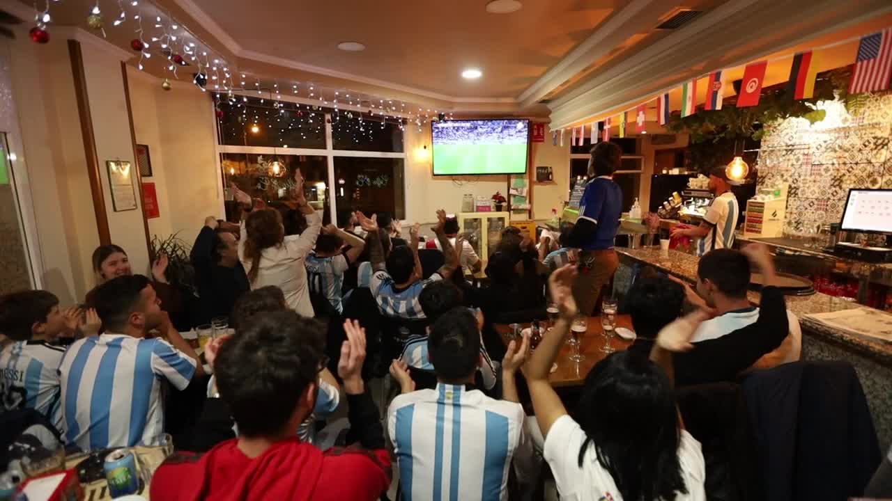 Argentines celebrate in Galicia the pass to the final of the soccer World Cup